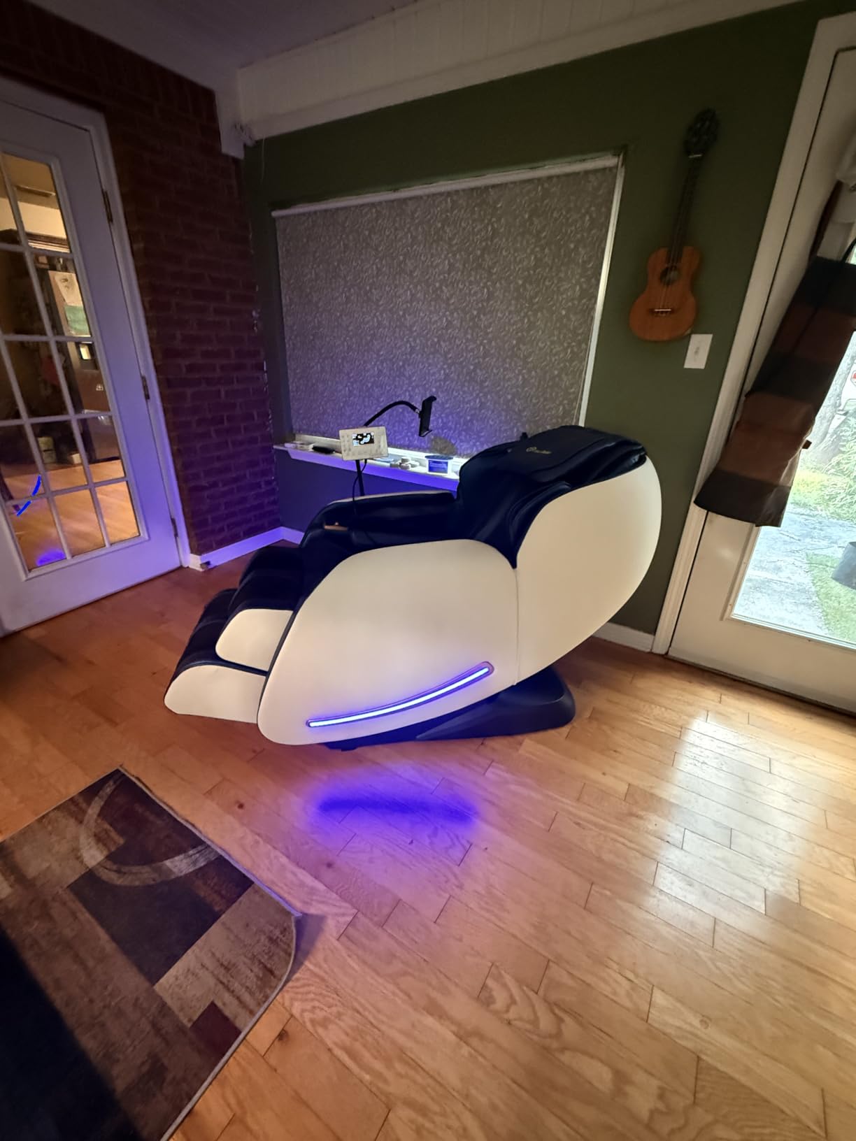 Real Relax Massage Chair Full Body with Unique Phone Controller,Heart and Blood Measurement, Zero Gravity 3D SL-Track Recliner with APP Control, Child Lock,Pause Button, Back Pad, Favor-06, Blue customer photo 1