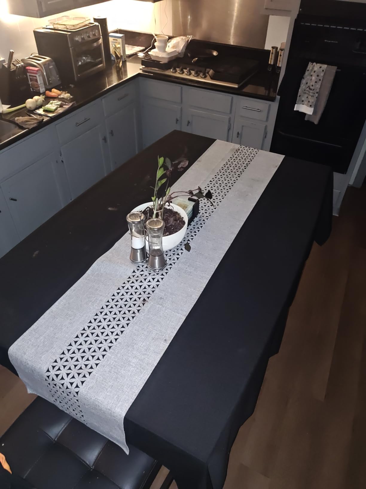 Veblandy Rectangle Tablecloth Waterproof Linen Textured Table Cloth Stain and Wrinkle Resistant Washable, Decorative Fabric Table Cover for Dining, Party and Camping (Sage Green, 52 * 70) customer photo 1