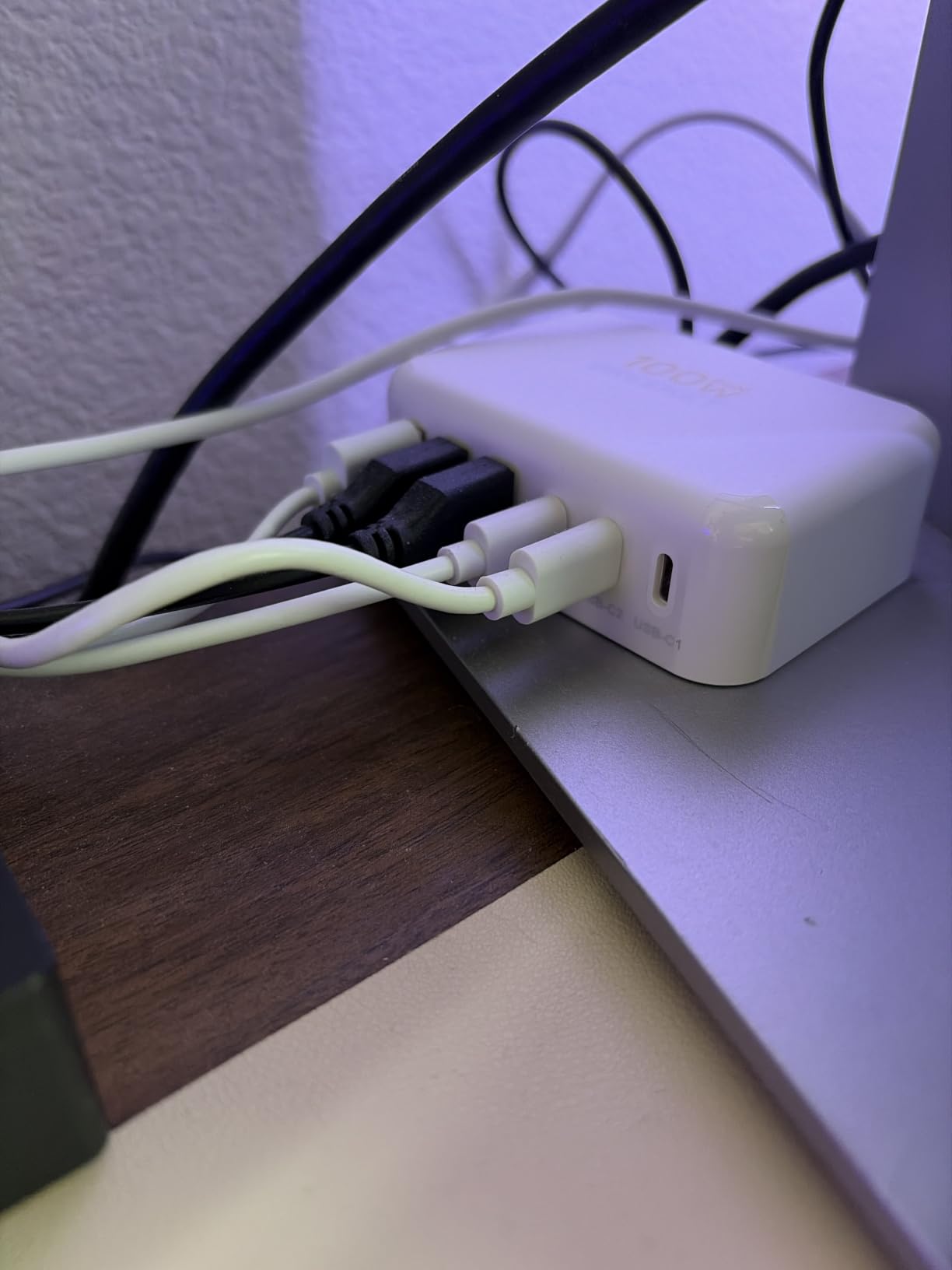 USB Fast Charger Block 50% Smaller 100W Max 6-Port GaN USB Charging Station customer photo 2