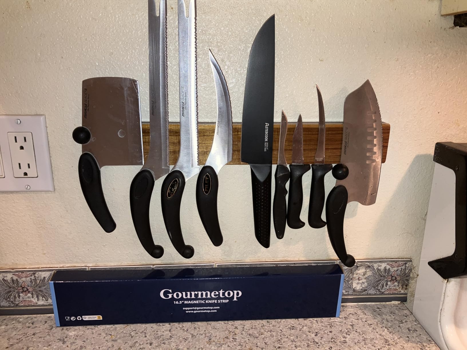 Gourmetop Magnetic Knife Holder for Wall 16”, Acacia Wood, No Drill Fridge customer photo 1