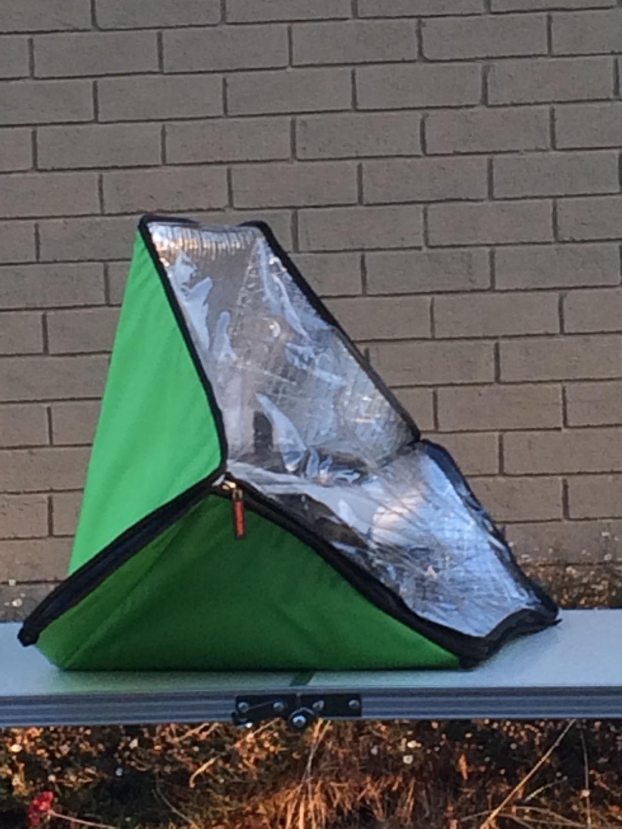 Sunflair Portable Solar Oven Deluxe (Camo) with Complete Cookware, Dehydrating Racks, and Thermometer customer photo 1
