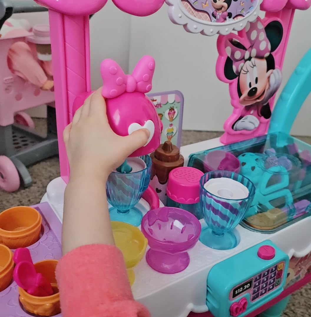 Disney Junior Minnie Mouse Sweets & Treats Ice Cream Cart with Sounds and Phrases, 40-pieces, Pretend Play, Kids Toys for Ages 2 Up by Just Play customer photo 1
