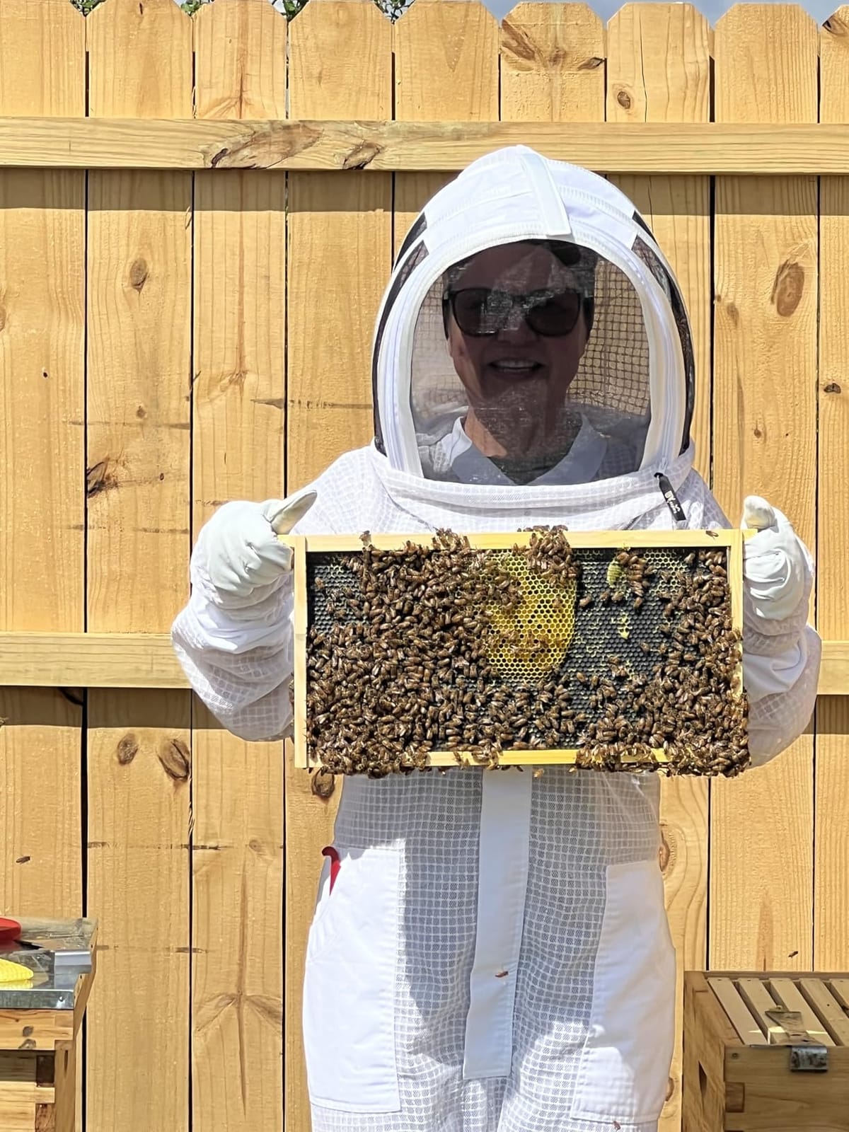 3-Layer Ultra Ventilated Sting Proof Bee Suit for Men & Women – Premium Beekeeping Suit with Bee Gloves & Two Detachable Beekeeping Veils (Brown 2XL) customer photo 2