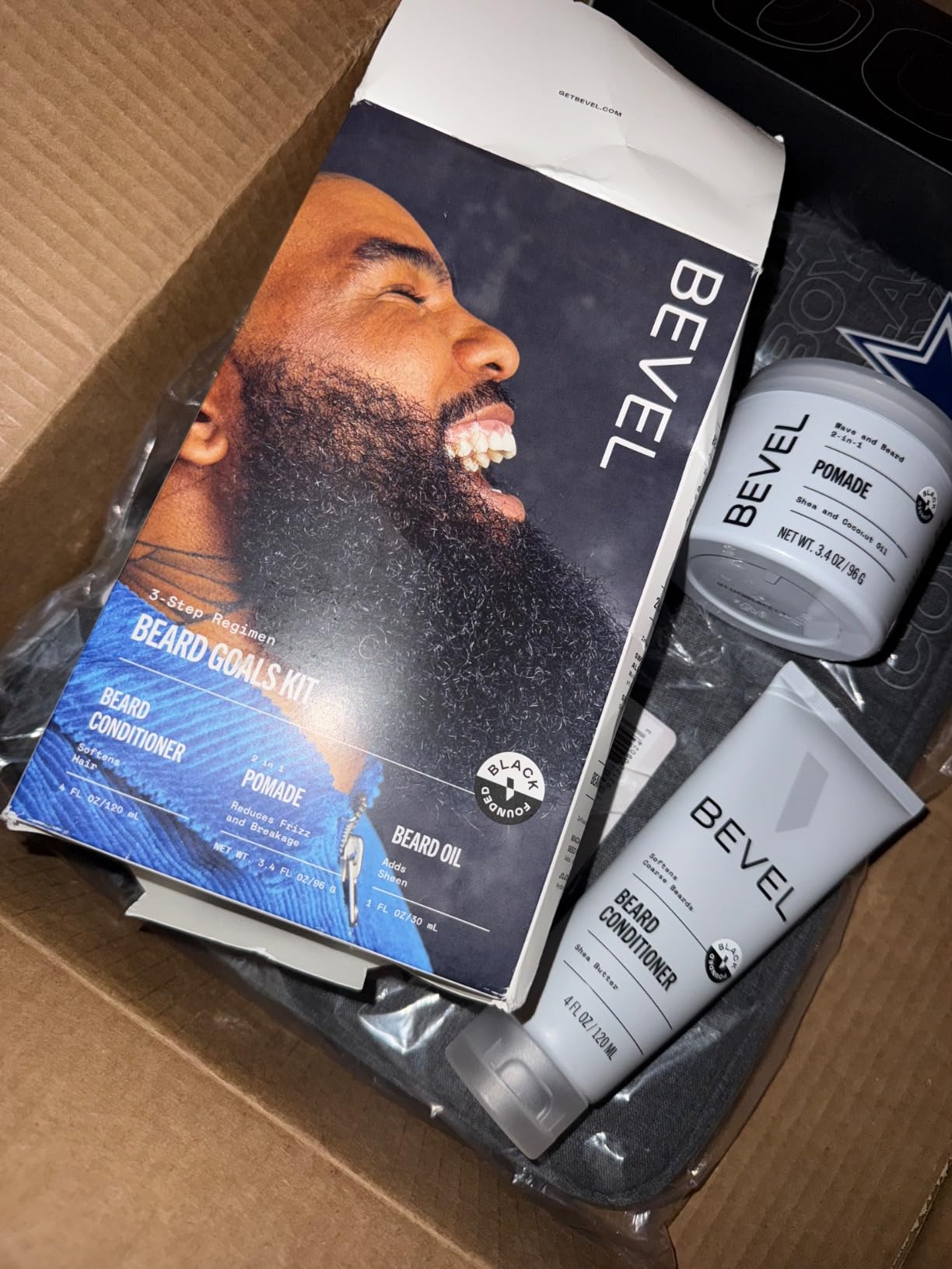 Bevel Mens Beard Grooming Kit - Includes Beard Conditioner, Beard Balm customer photo 1