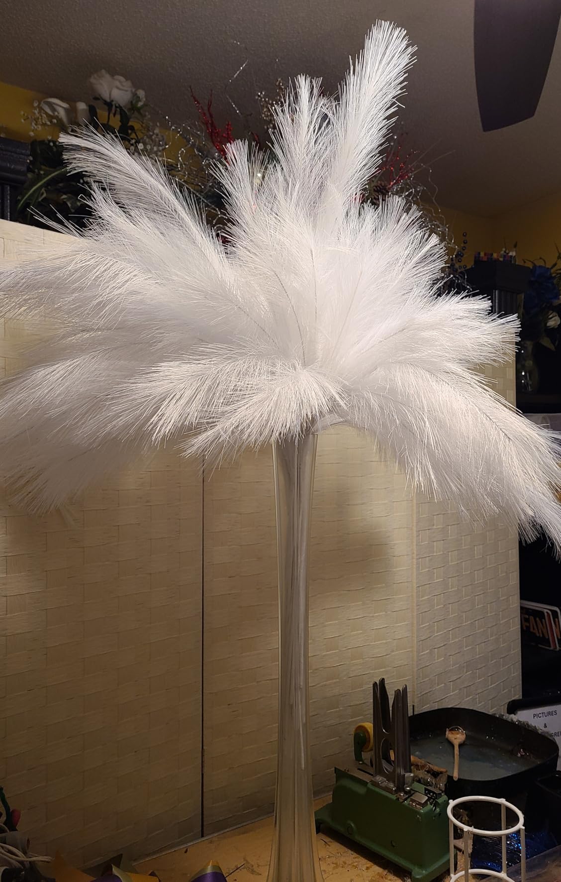 Faux Pampas Grass, 9 PCS 37''/3.1FT Tall Fluffy Fake Pompas Floral, Large Artificial Pompous Grass Branches for Floor Vase Fillers, Boho Farmhouse Room Wedding Decor (Mixed Color) customer photo 1
