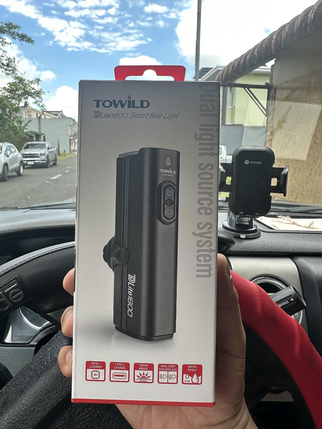 TOWILD DLite1800 Bike Lights for Night Riding,1800LM Dual Light Source System,Compatible with Garmin/GoPro Mount,5000mAh Rechargeable Battery,Waterproof Bike Front Light for Commuter Cyclists customer photo 1
