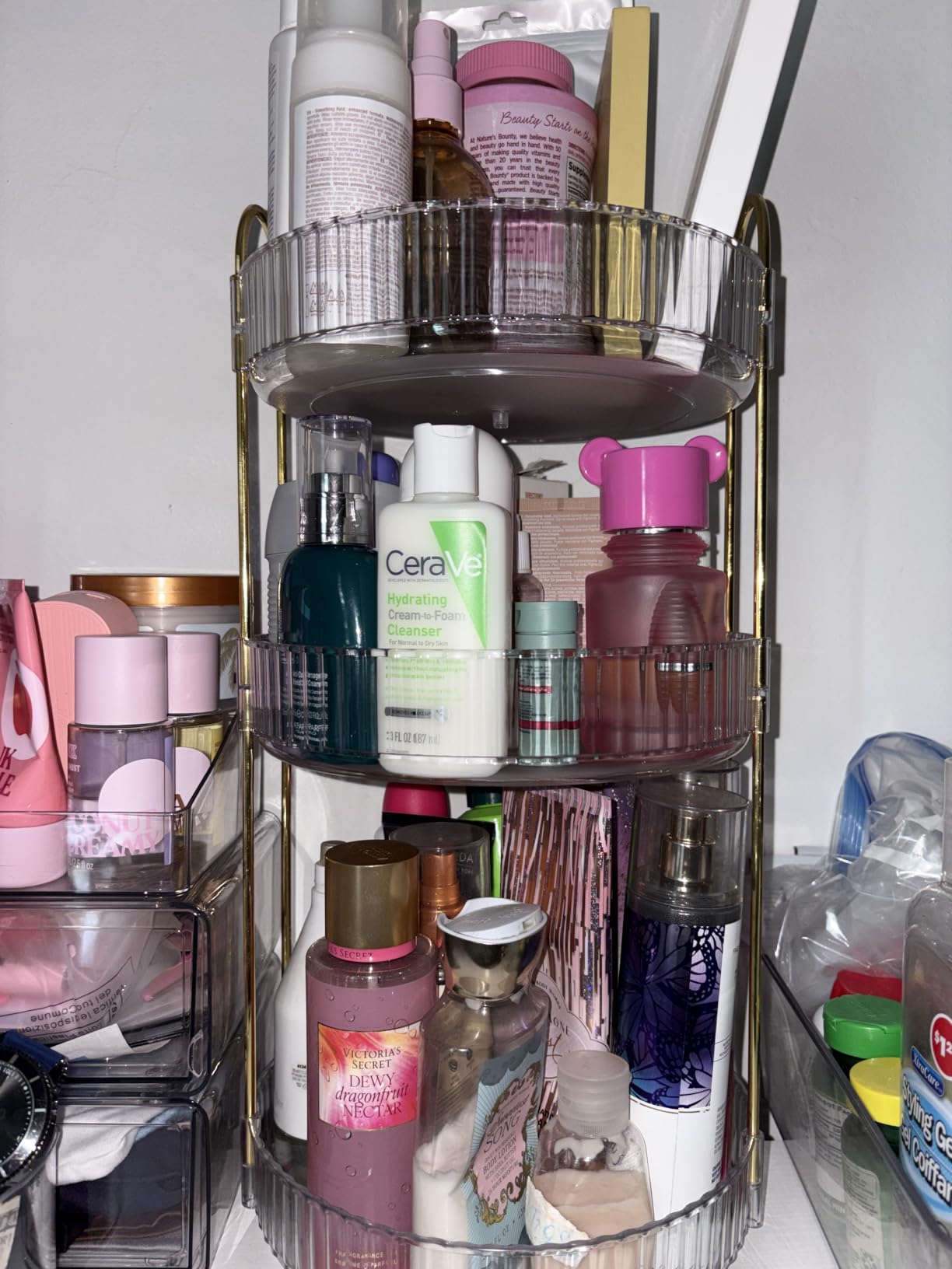 shuang qing Rotating Makeup Organizer for Vanity, Large Capacity Skincare Perfume Storage, Bathroom Counter Organizer, 360 Spinning Cosmetic Dresser Countertop Organizers (Clear, 3 Tier) customer photo 2