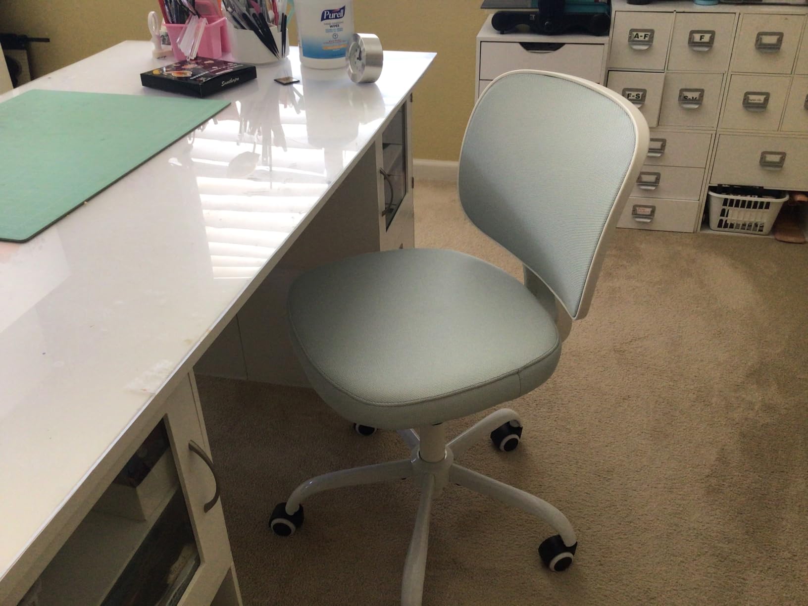 Kids Desk Chair, Pink Study Chair for Boys Girls with Height Adjustable, Swivel Mesh Task Student Chairs for 4-12, Growing Teen Office Chair for Home/School/Office (Pink) customer photo 1