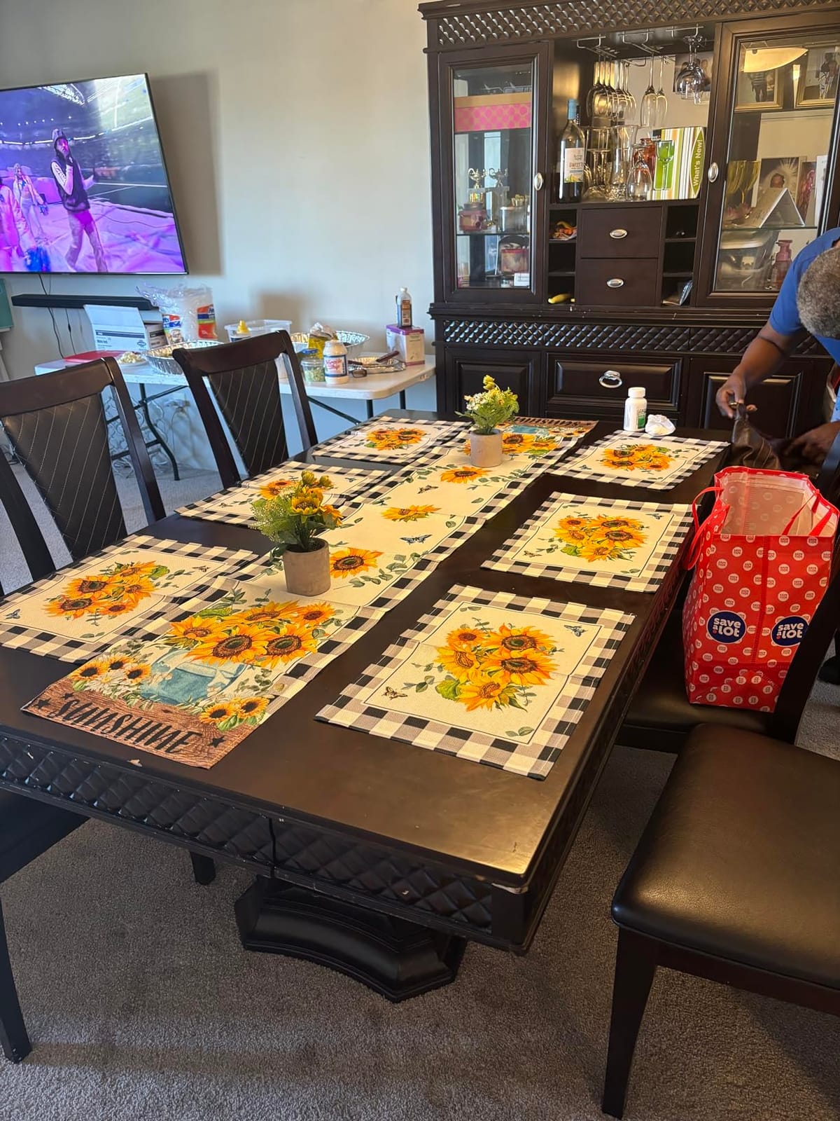 ArtSocket Table Runner and Placemats Set of 6, Abstract Farmhouse customer photo 2
