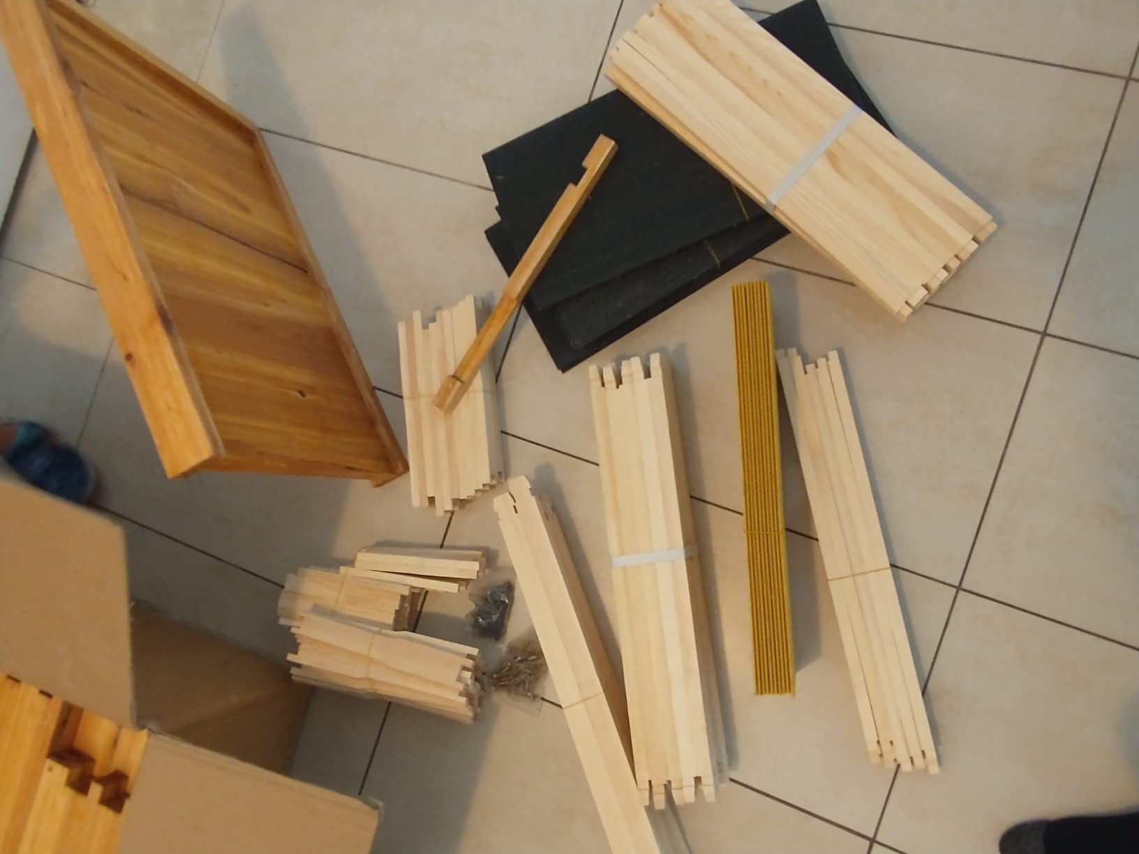10-Frame Langstroth Bee Hive Complete Bee Hive Kit Beeswax Coated Include Beehive Frames and Waxed Foundation Sheets for Beekeeper (2 Deep Beehives Box & 1 Medium Box, Unassembled) customer photo 2