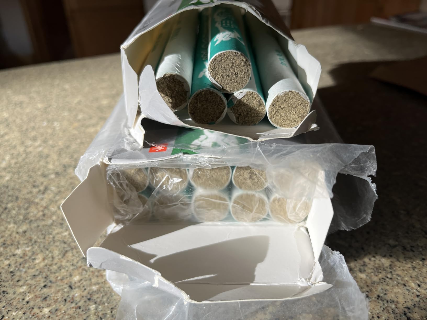OSPNIEEK Pure Moxa Rolls, 10 Rolls Handmade Mild Moxibustion Mugwort Sticks, Natural Moxa Cones for Waist Neck Knee Back Acupoint Care, Ai Jiu customer photo 2