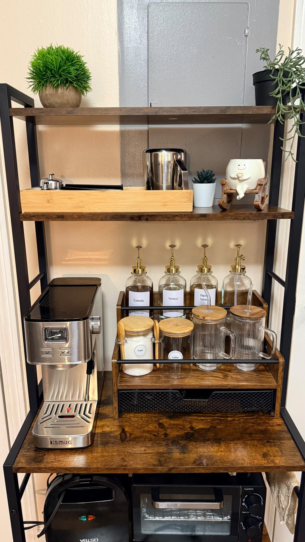 16.9 oz (500 ml) Coffee Syrup Dispenser Set- 4 Glass Bottles with Gold Pumper and Syrup Labels - Precise Dispensing and Stylish Addition to Coffee Shop, Cafe or Home Bar customer photo 1