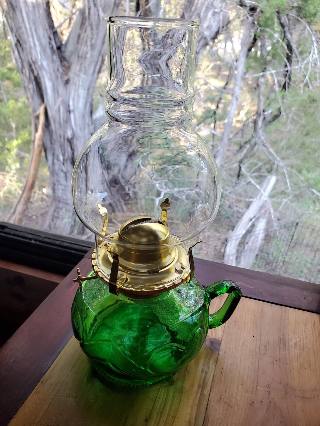 Vintage Green Kerosene Lamp with Handle Color Glass Oil Lamps for Indoor Use Large Indoor Decorative Oil Lamp Hurricane Lamp Lantern for Tabletop Decor Emergency Lighting customer photo 2