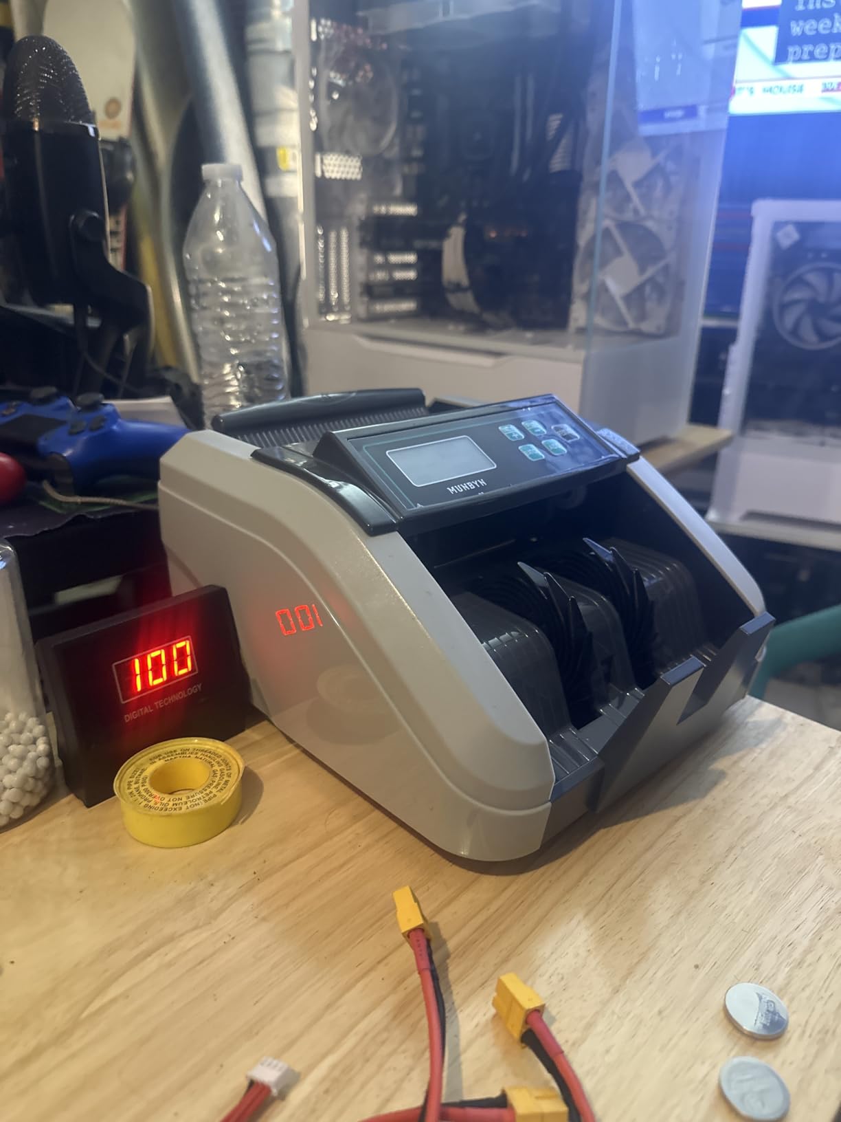 MUNBYN IMC51 Money Counter Machine Count Value, Add+Batch/Add+ Value Mode Bill Counter, UV/MG/IR/MT Detection, USD only Cash Counter,1100 Bills/min, Money Counting Machine with LCD Display (Black) customer photo 2