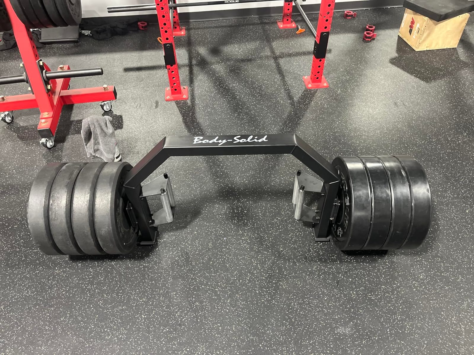 Body-Solid (OTB100) Olympic Shrug Bar - Hex Barbell for Weight Lifting, Trap Bar Deadlifts, Open Hex Bar & Deadlift Barbell, Ideal for Hex Bar Deadlift Workouts, 100lbs. Weights Plate Capacity customer photo 2