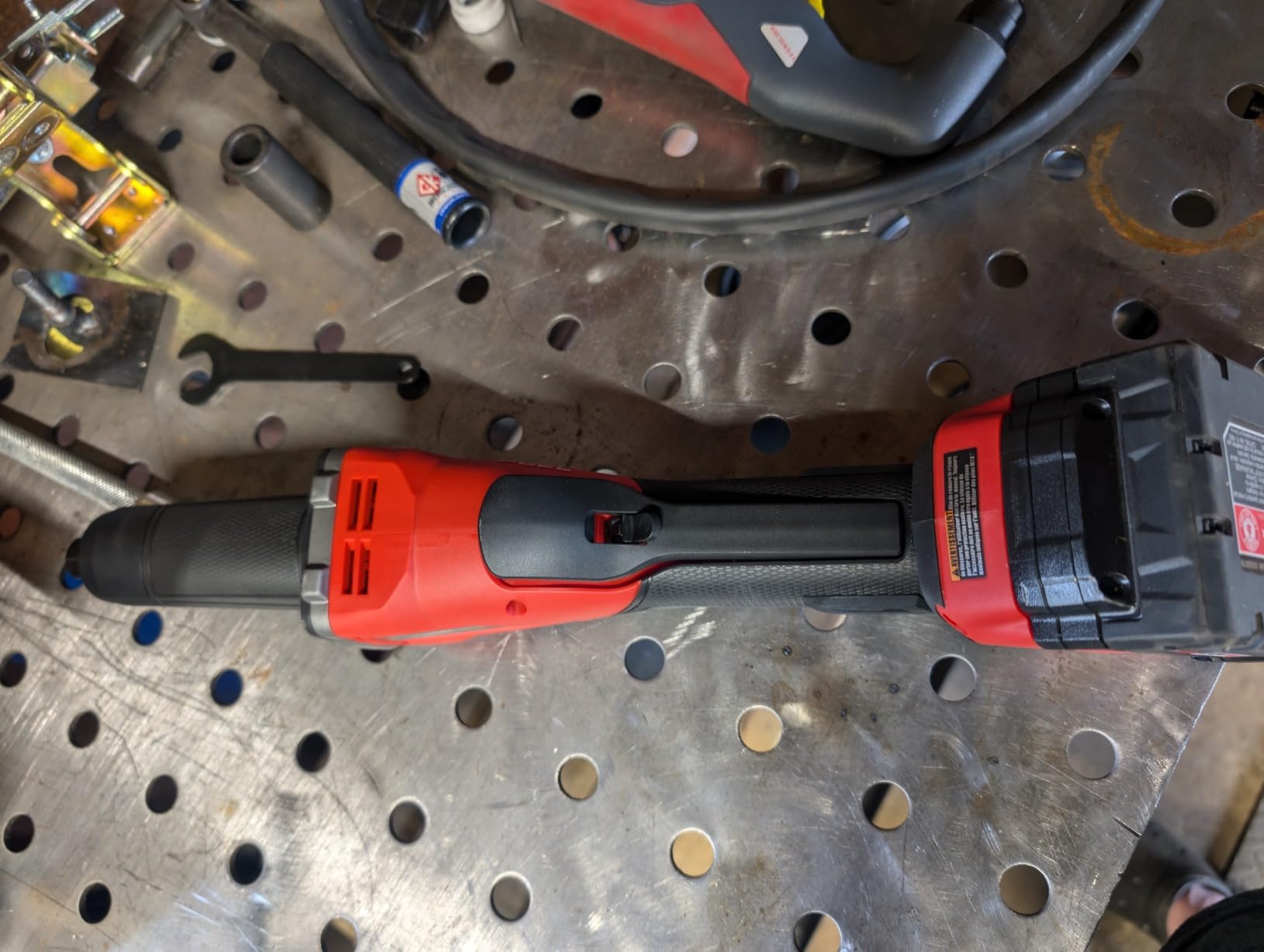 Milwaukee M18 FUEL Variable Speed, Braking Die Grinder, Paddle Switch w/ONE-KEY - No Battery customer photo 2