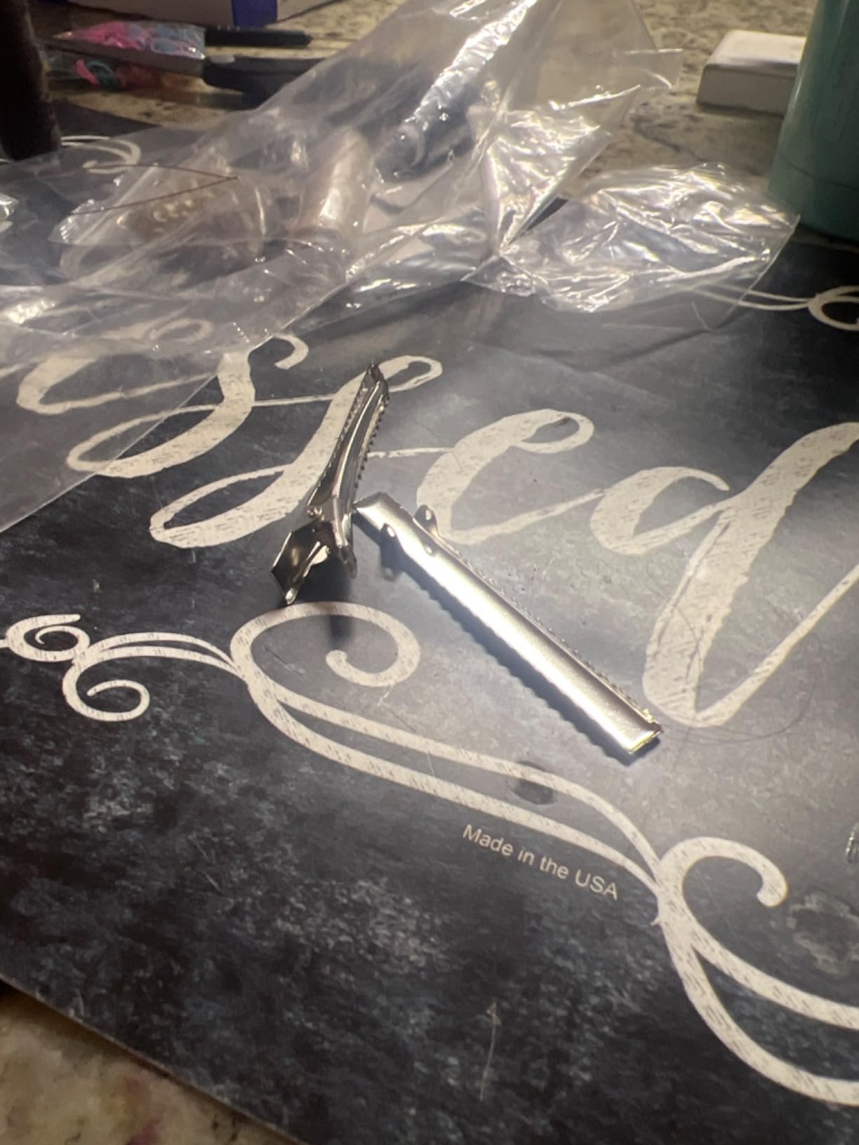 Hair Extension Tools Kit, 600 Silicone Lined Micro Rings, 1 Plier, 2 Hook Needle Pulling Loop, 10 Curved Hair Needle, 4 Metal Hair Clips, 1 Comb, 3 Sewing Threads, 200 Mini Rubber Bands customer photo 2