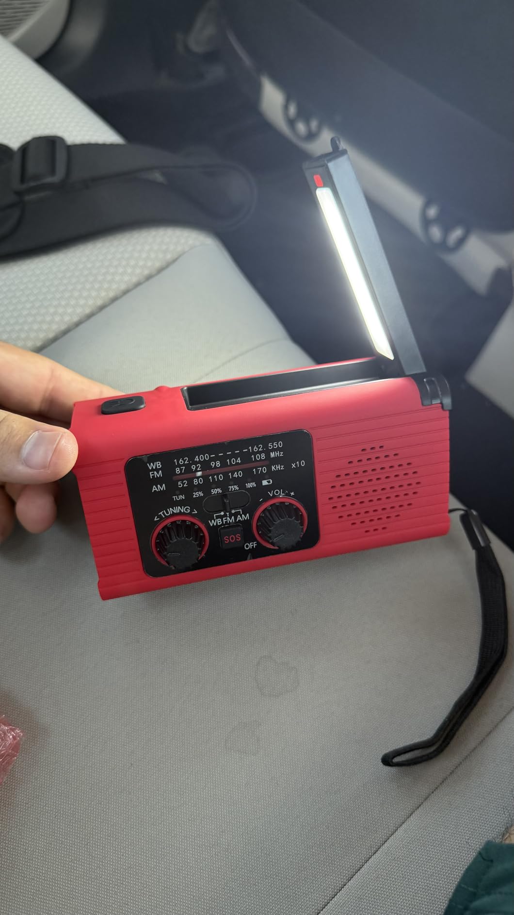 NITIGO Emergency Weather Radio, 4000mAh NOAA Weather Radio Solar Charging customer photo 2