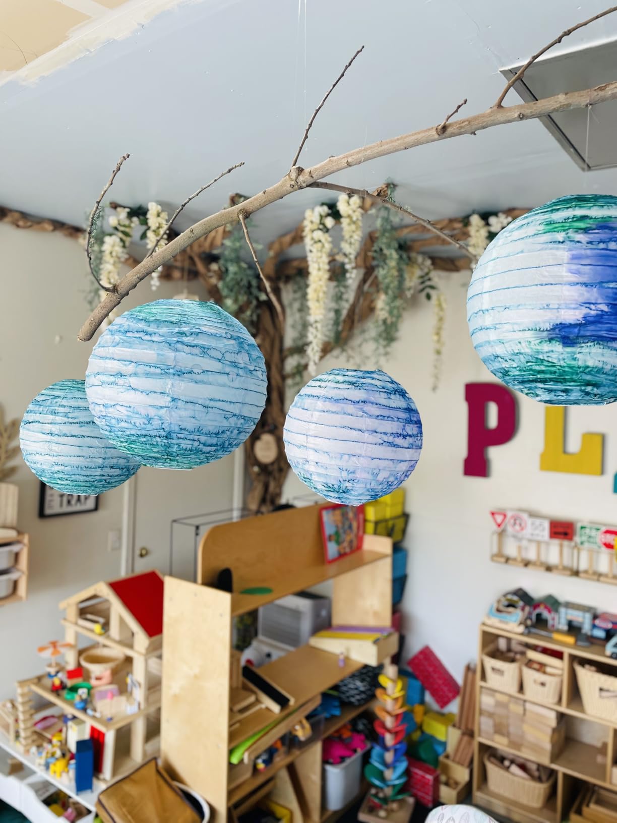 12Pcs Paper Lanterns 6”, 8”, 10”, 12”,Paperlanterns Party Decoration, White Paper Lanterns for Wedding, Bridal, Birthday, Outdoor, Home, Garden, Holiday and Party. customer photo 2