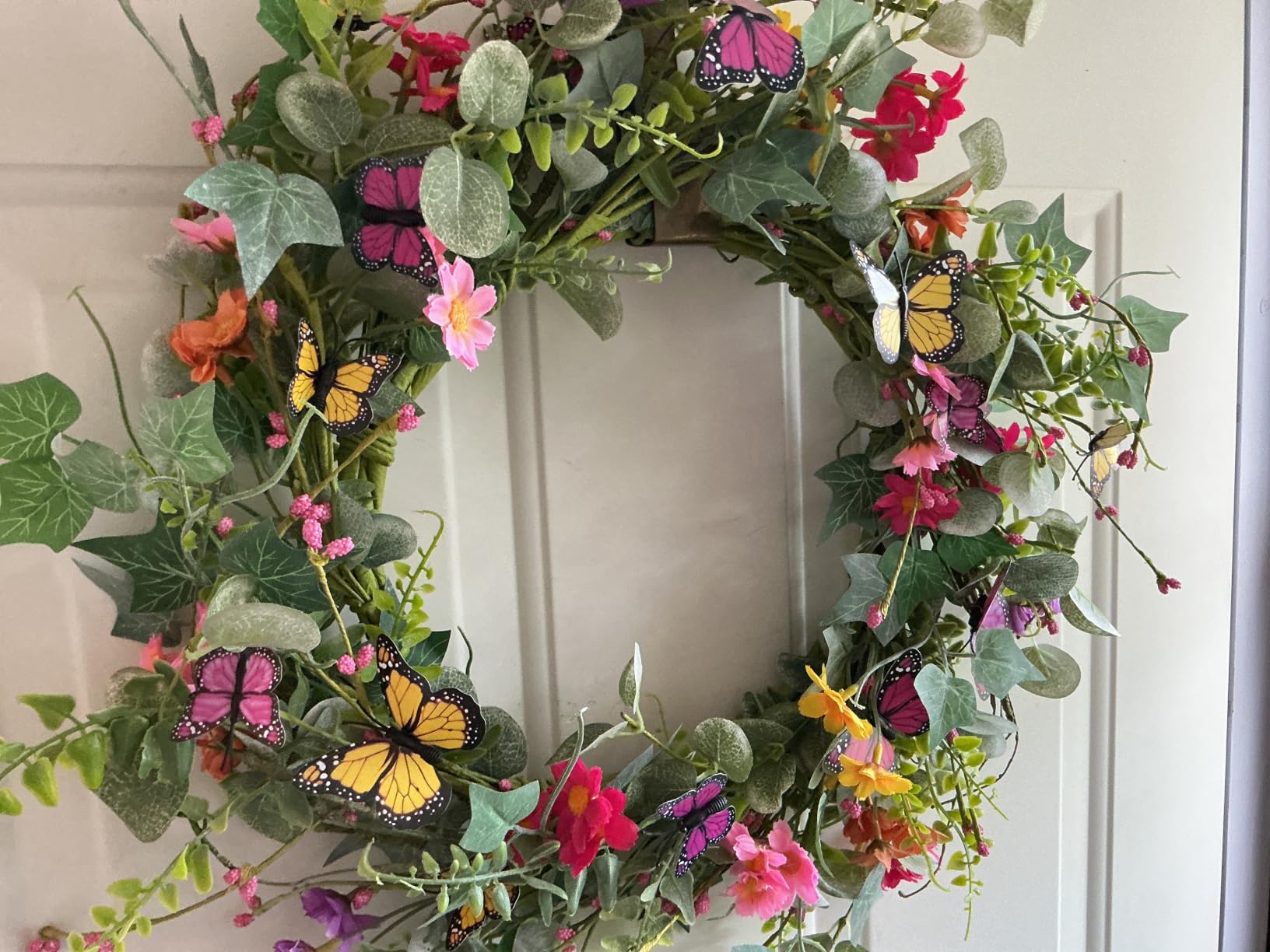 Artificial 20 inch Fall Wreath Autumn Magnolia Wreath with Wooden Magnolia Leaves,Multicolored Berry for Front Door Indoor Outdoor Farmhouse Wall Holiday Decor customer photo 2