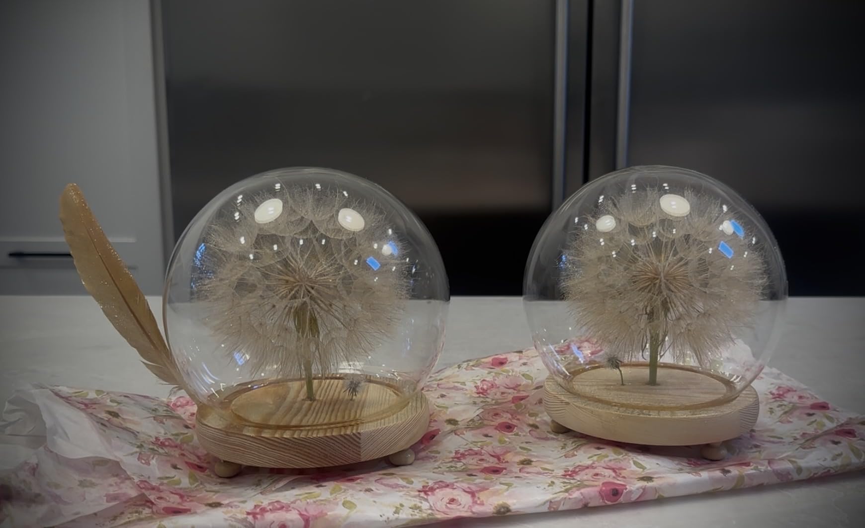 Pumtus 2 Pack Clear Glass Dome Cloche, 6 Inch Decorative Display Bell Jar with Wooden Base, DIY Snow Case Memory Showcase for Flower Tabletop Centerpiece Home Christmas Party Decoration customer photo 1
