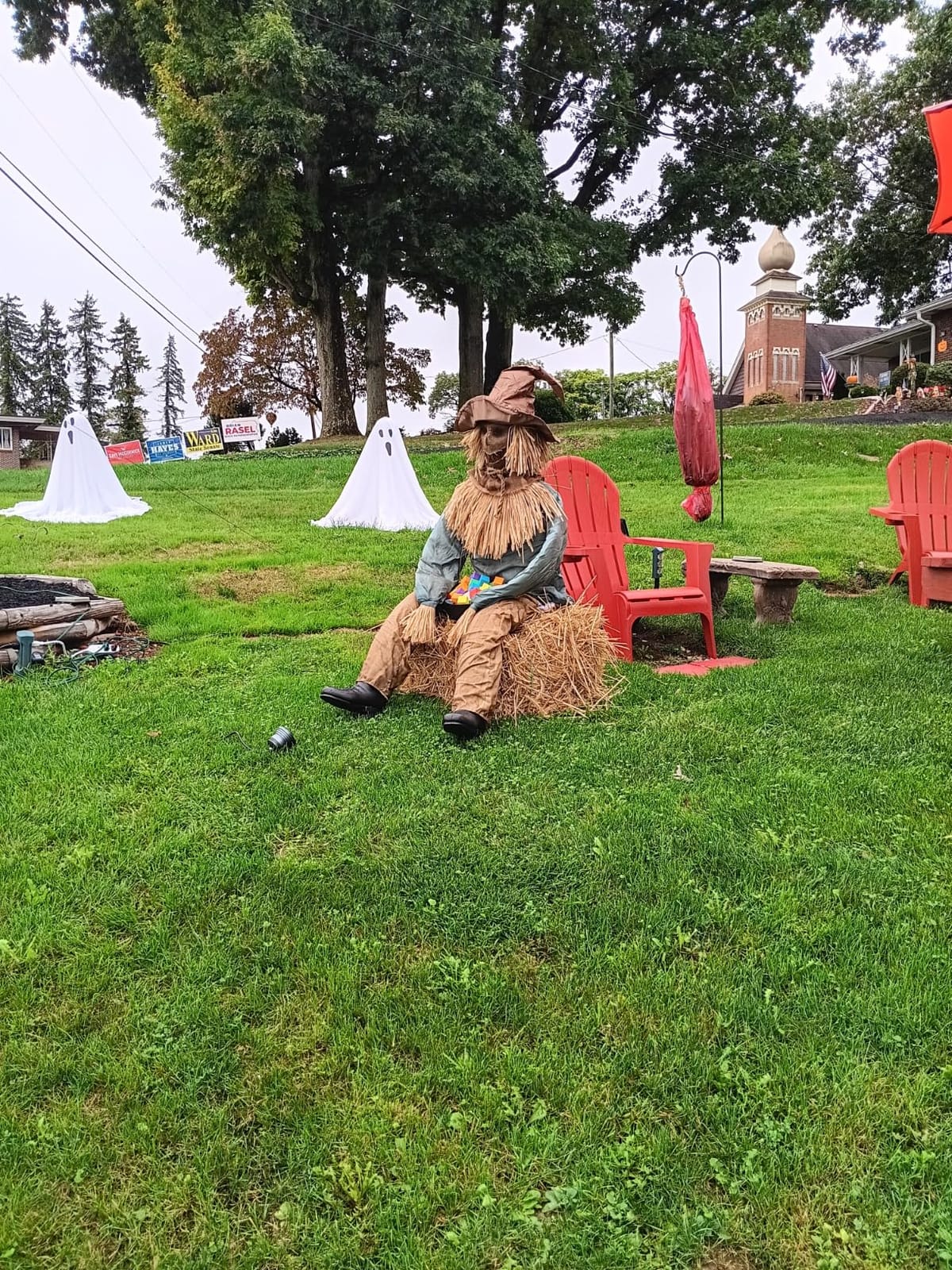 Spirit Halloween 4 Ft 6 In Scary Sitting Scarecrow Animatronic, Multicolor customer photo 1