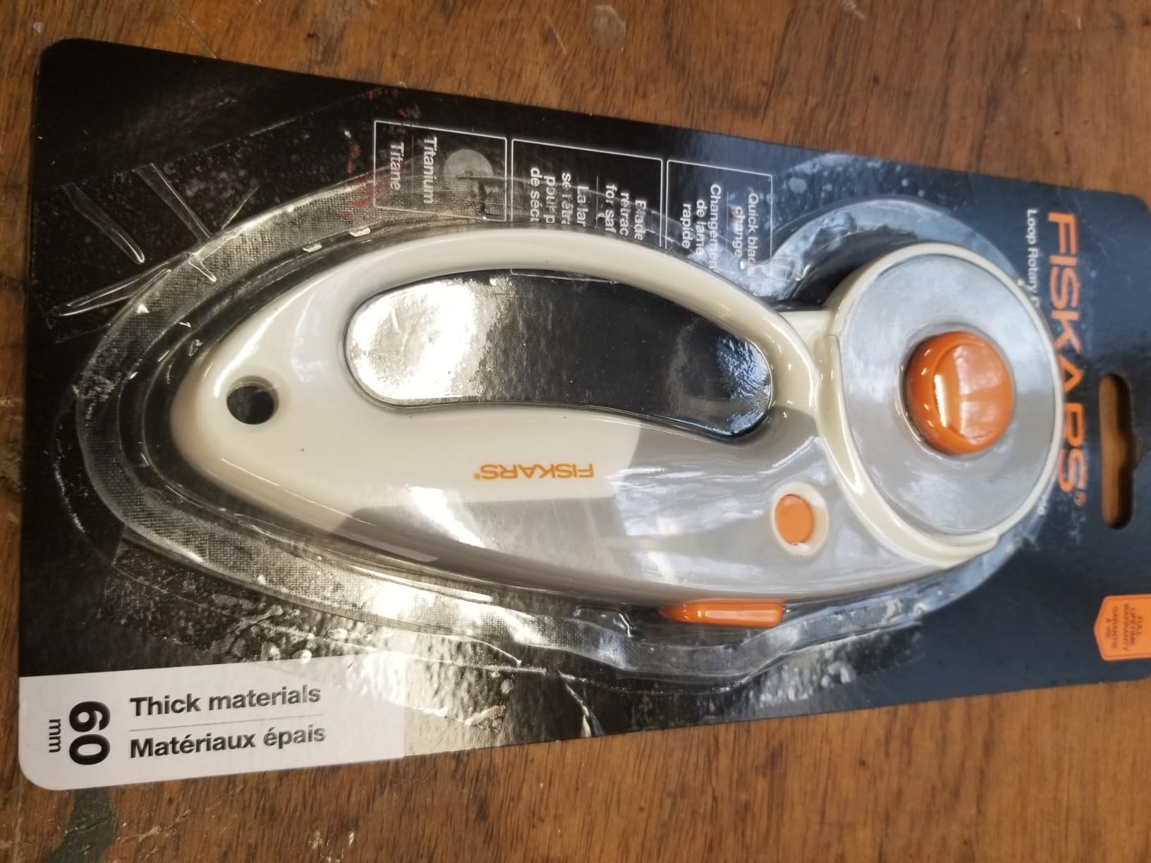 Fiskars 60mm Loop Titanium SoftGrip Rotary Cutter for Fabric & Sewing customer photo 1