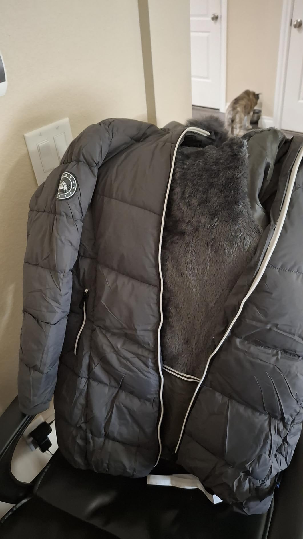 Women's Long Warm Winter Puffer Jacket Lightweight Fashions Down Coats customer photo 1