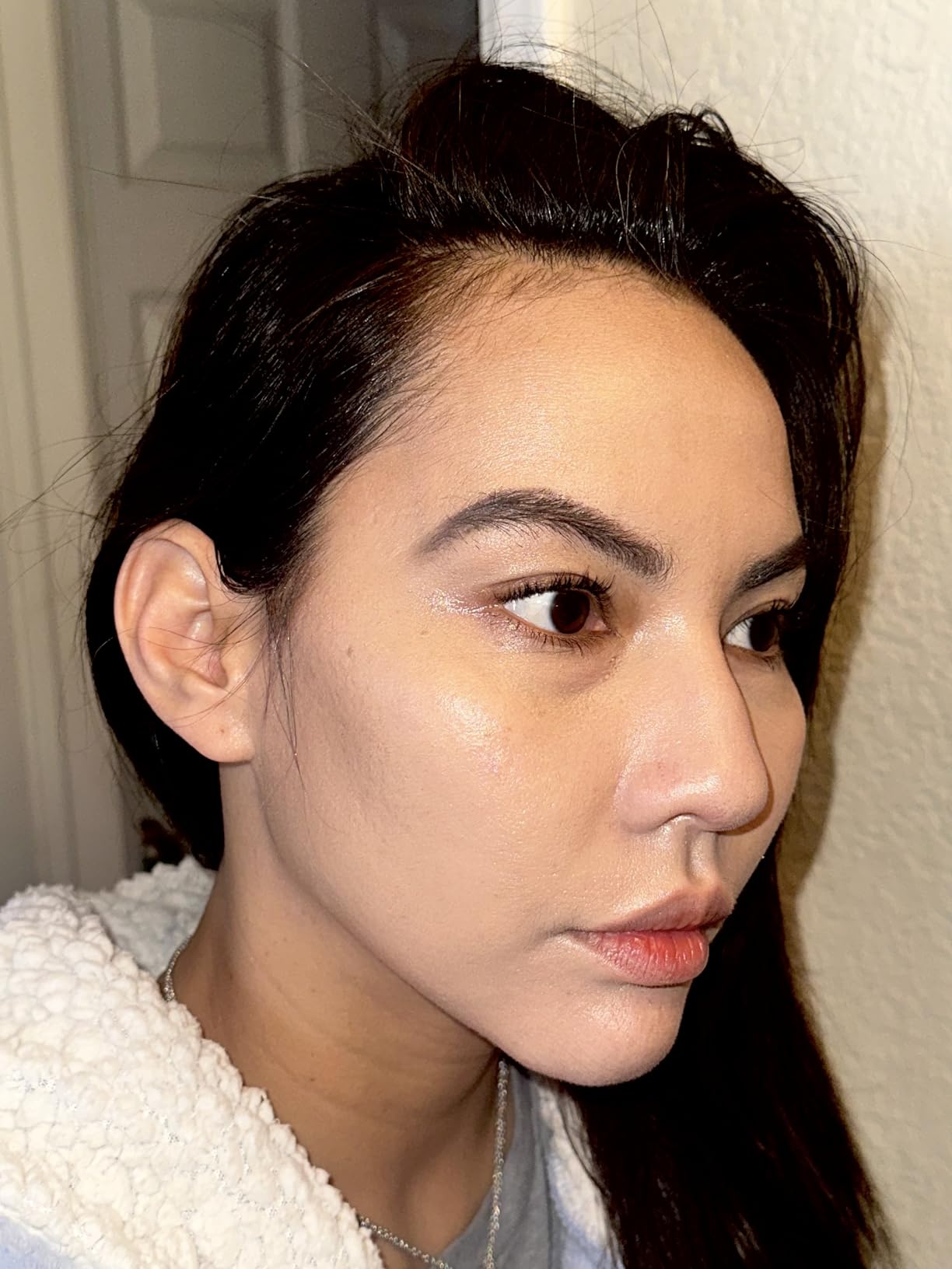 Shiseido RevitalEssence Skin Glow Foundation SPF 30 - Buildable, Medium Coverage - 24-HR Hydration & 12-HR Wear - Transfer, Crease & Fade Resistant - Non-Comedogenic - All Skin Types customer photo 1