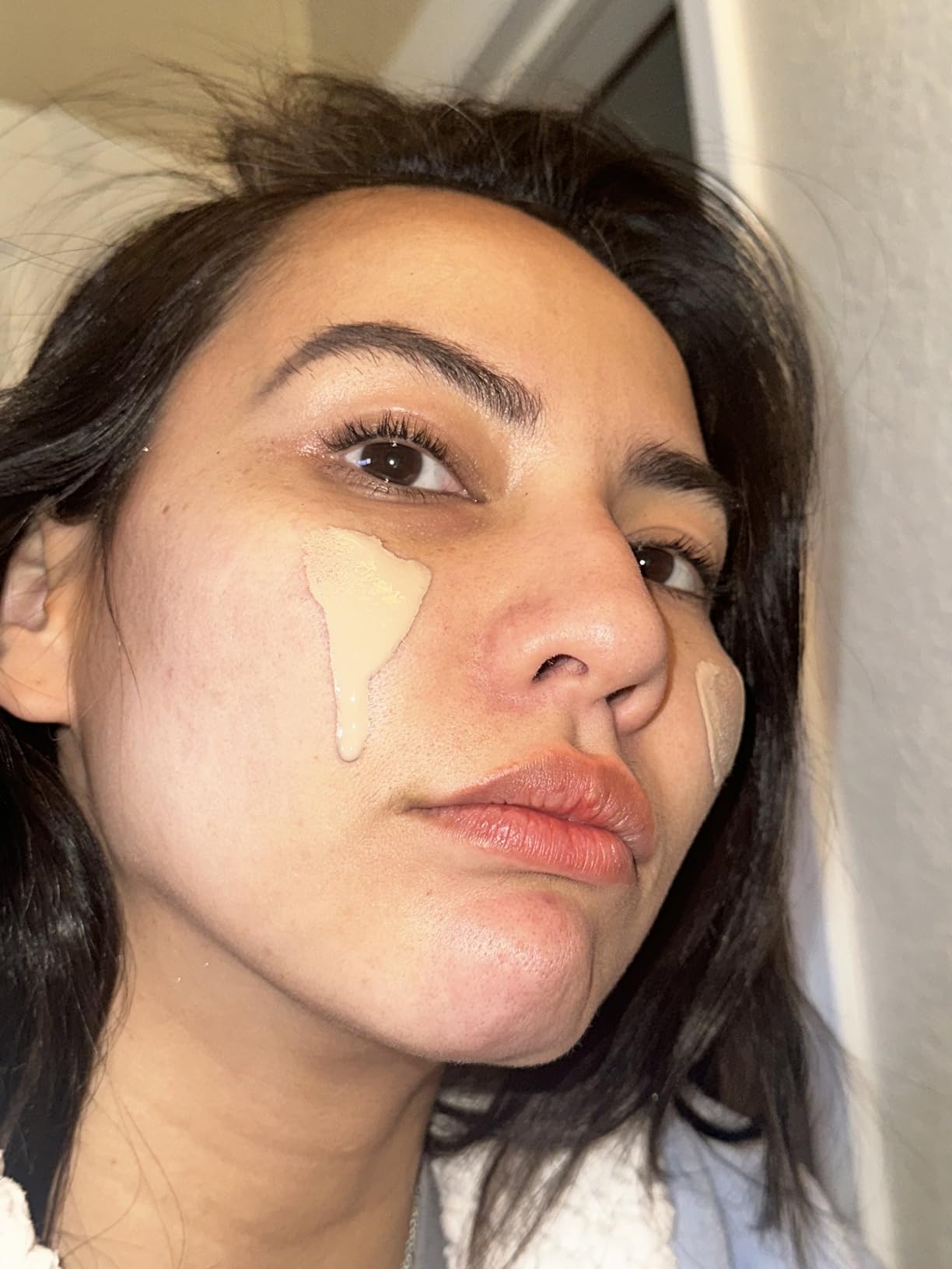 Shiseido RevitalEssence Skin Glow Foundation SPF 30 - Buildable, Medium Coverage - 24-HR Hydration & 12-HR Wear - Transfer, Crease & Fade Resistant - Non-Comedogenic - All Skin Types customer photo 2
