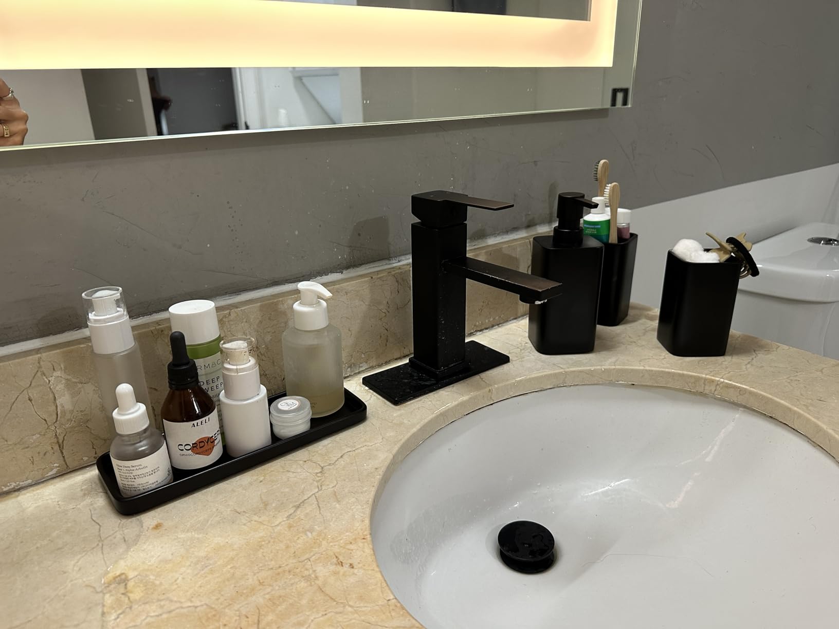 ZCCZ Bathroom Accessory Sets, 4 Pieces Bathroom Accessories Complete Set Vanity Countertop Accessory Set, Includes Lotion Dispenser Soap Pump, Tumbler, Toothbrush Holder and Tray (Matte Black) customer photo 1