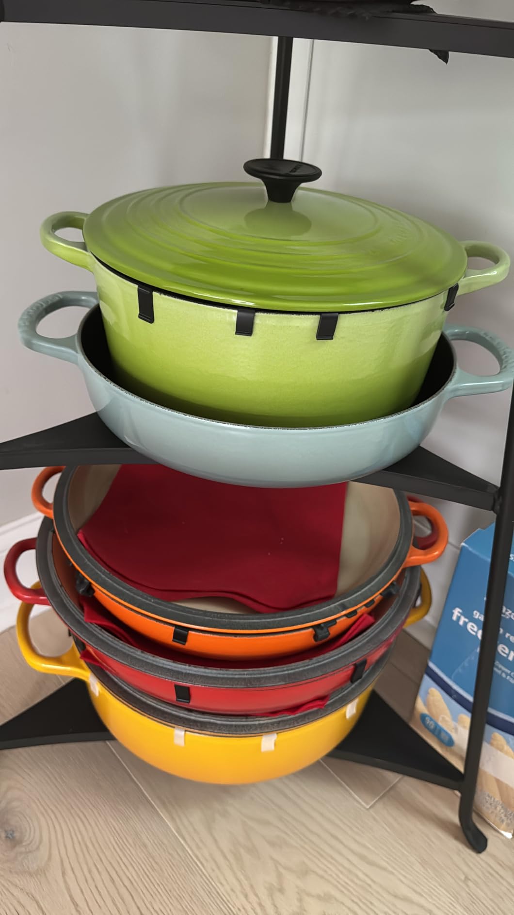 Le Creuset Enameled Cast Iron Signature Everyday Pan, 11