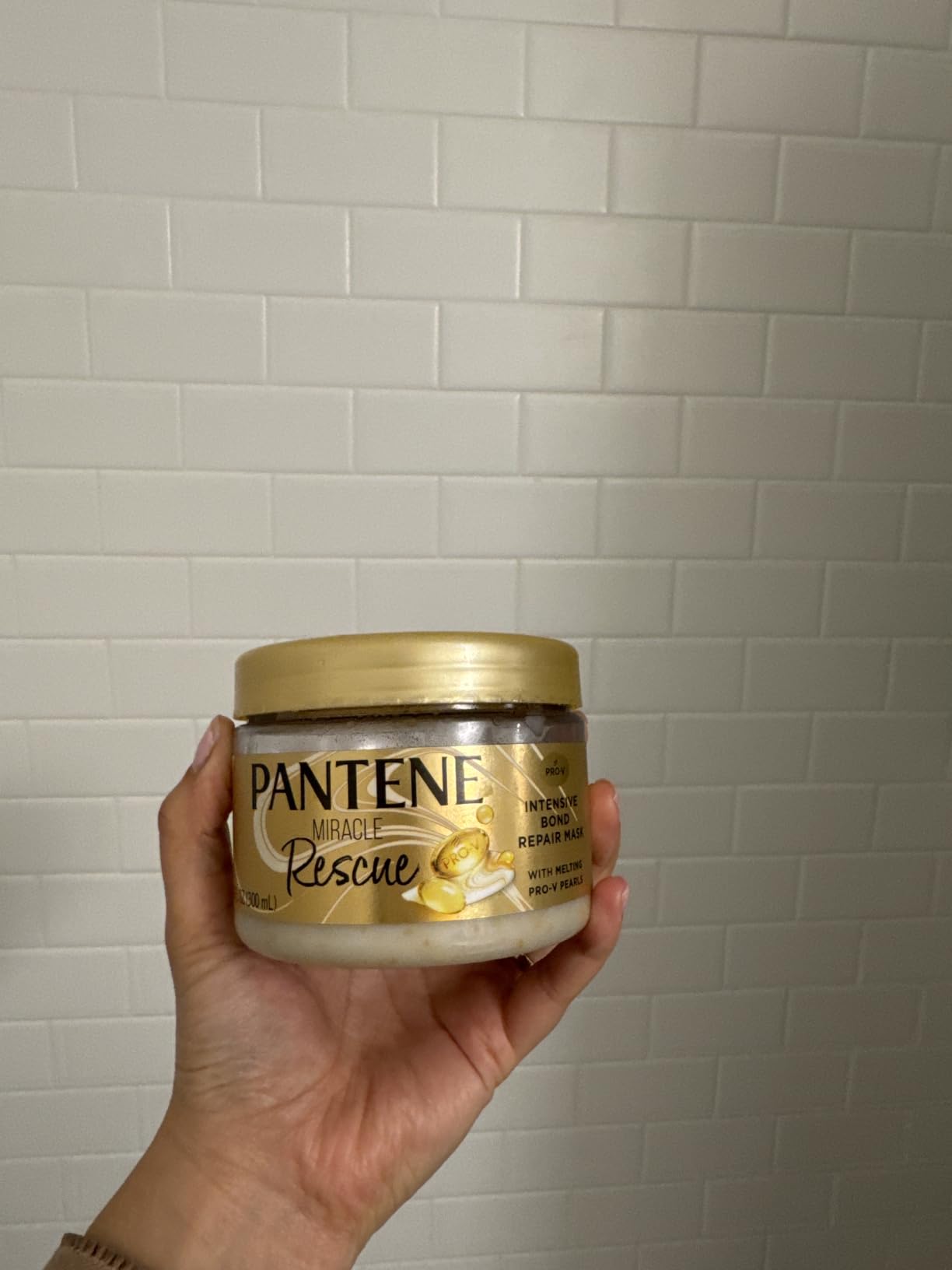 Pantene Miracle Rescue Hair Mask, Intensive Bond Repair with Melting Pro-V Pearls, Melts Away Damage, Builds Bonds, Strengthens Against Damage, Deep Conditioning for Dry Damaged Hair, 10.1 fl oz customer photo 2