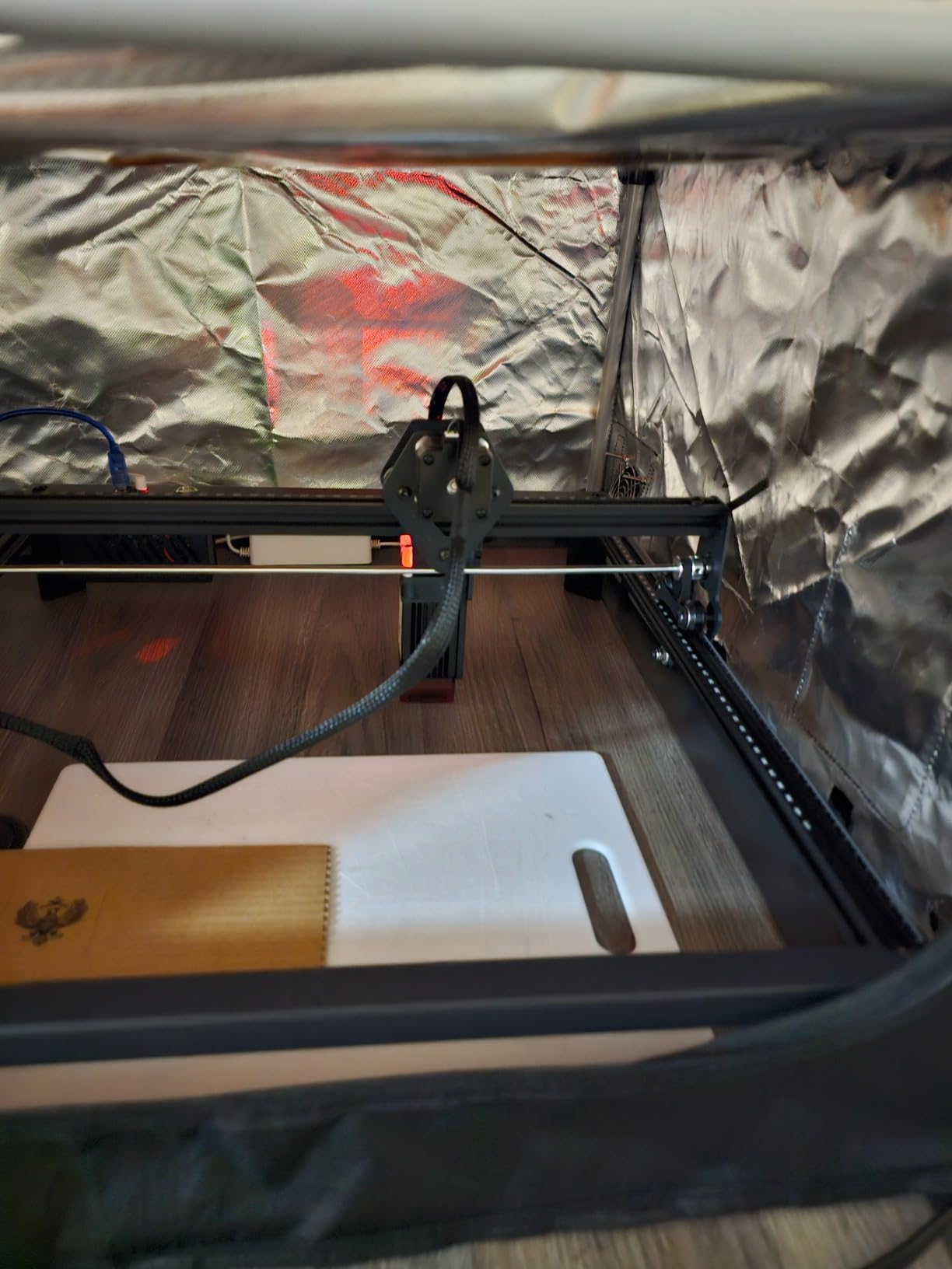Creality Enclousre for Laser Engraver,Laser Engraving Machine Protective Cover with Eye Protection, Insulates Against Fumes and Odors for Cutter Machine customer photo 2