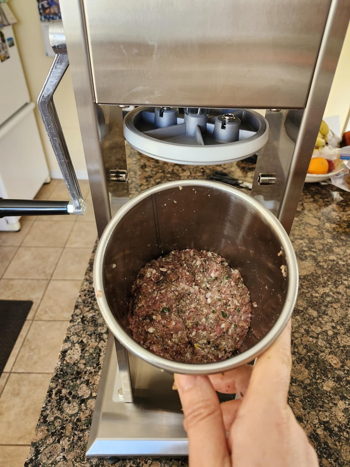 LEEVOT Electric Sausage Stuffer Maker, Vertical Electric Stuffer 11 Adjustable Speed Stainless Steel Commercial Sausage Filler Meat Stuffers with 5 Stuffing Tubes, Home & Commercial (22Lb/10L) customer photo 2