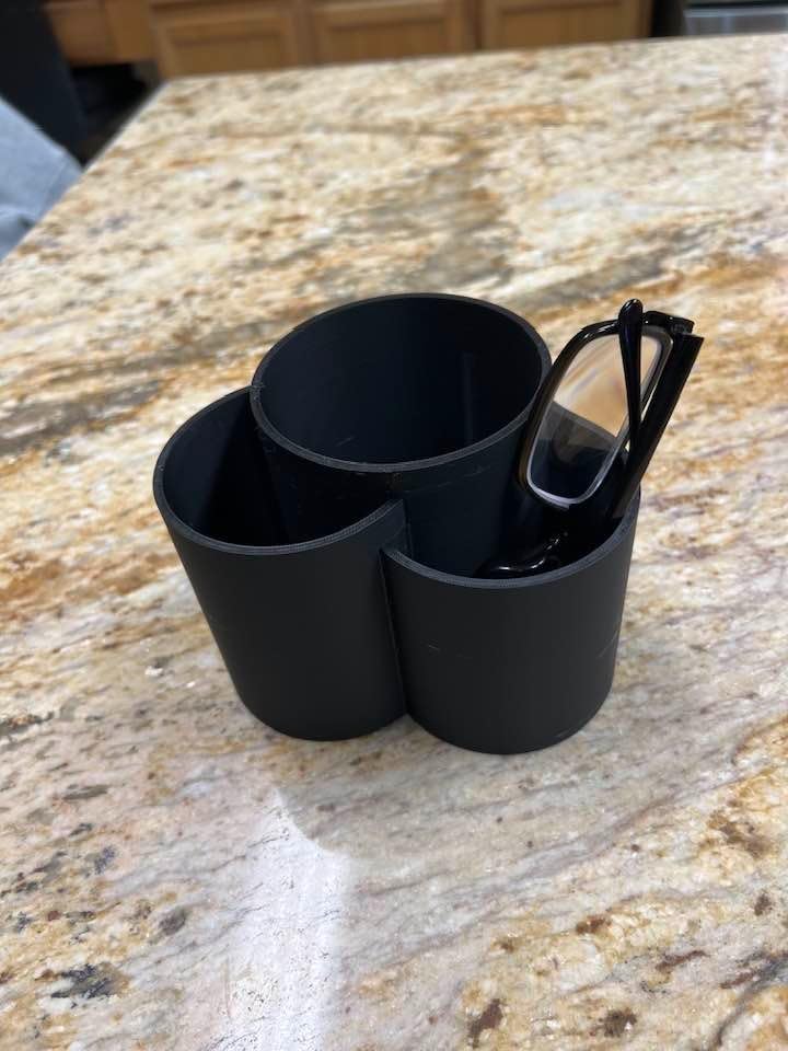 FLASHFORGE Adventurer 5M 3D Printer, 600mm/s High-Speed, 1 Click Fully Auto Leveling, Upgraded Direct extruder Quick Detachable 280°C Nozzle, Dual-Sided PEI Coating Plate, Print Size 220x220x220mm customer photo 1