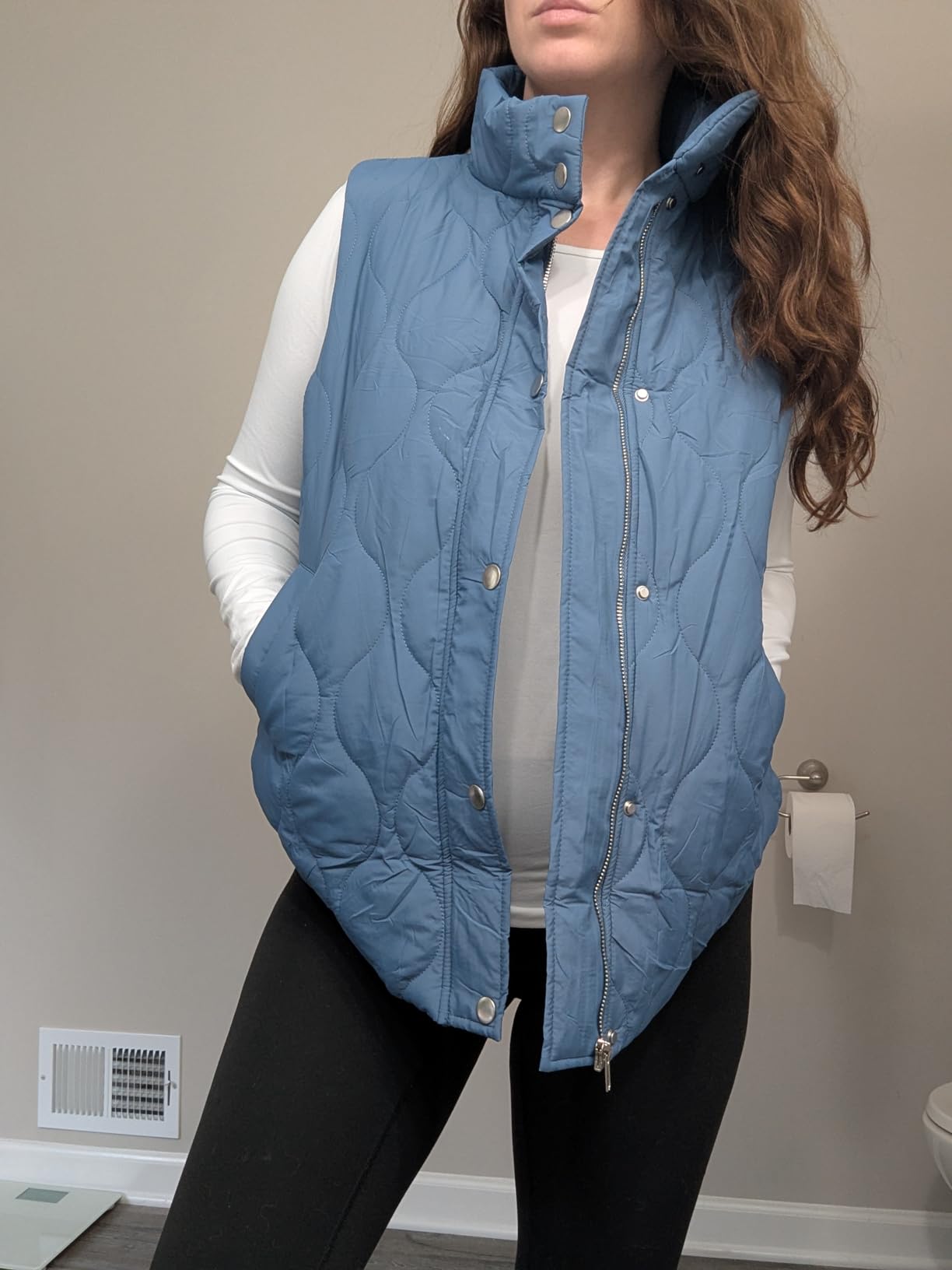 EVALESS Womens Lightweight Cropped Puffer Vest Quilted Sleeveless Jackets customer photo 2