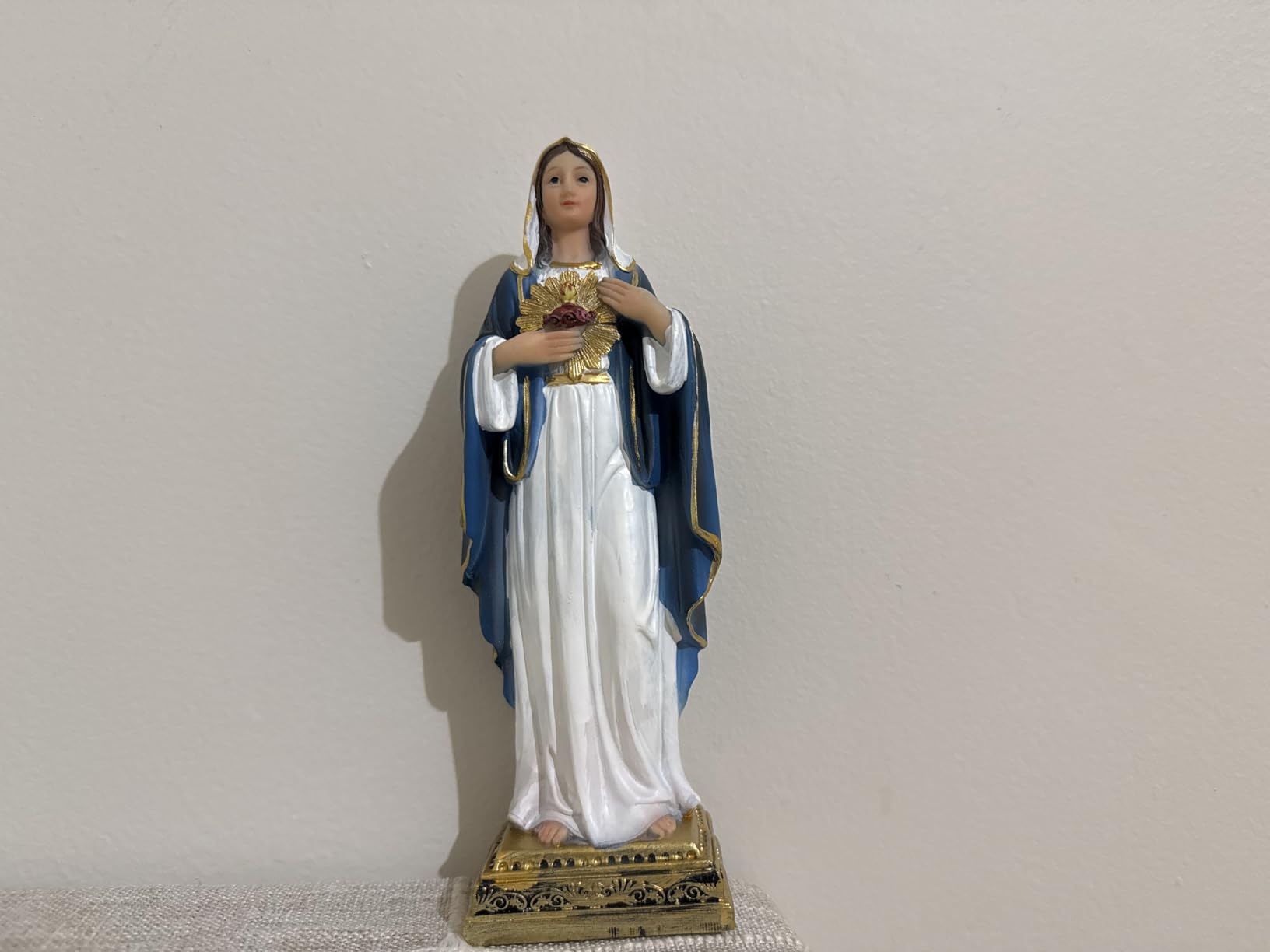 Virgin Mary Statue Sacred Heart Figure Resin Sculpture Savior Figurine Catholic Religious Home Chapel Decoration customer photo 2