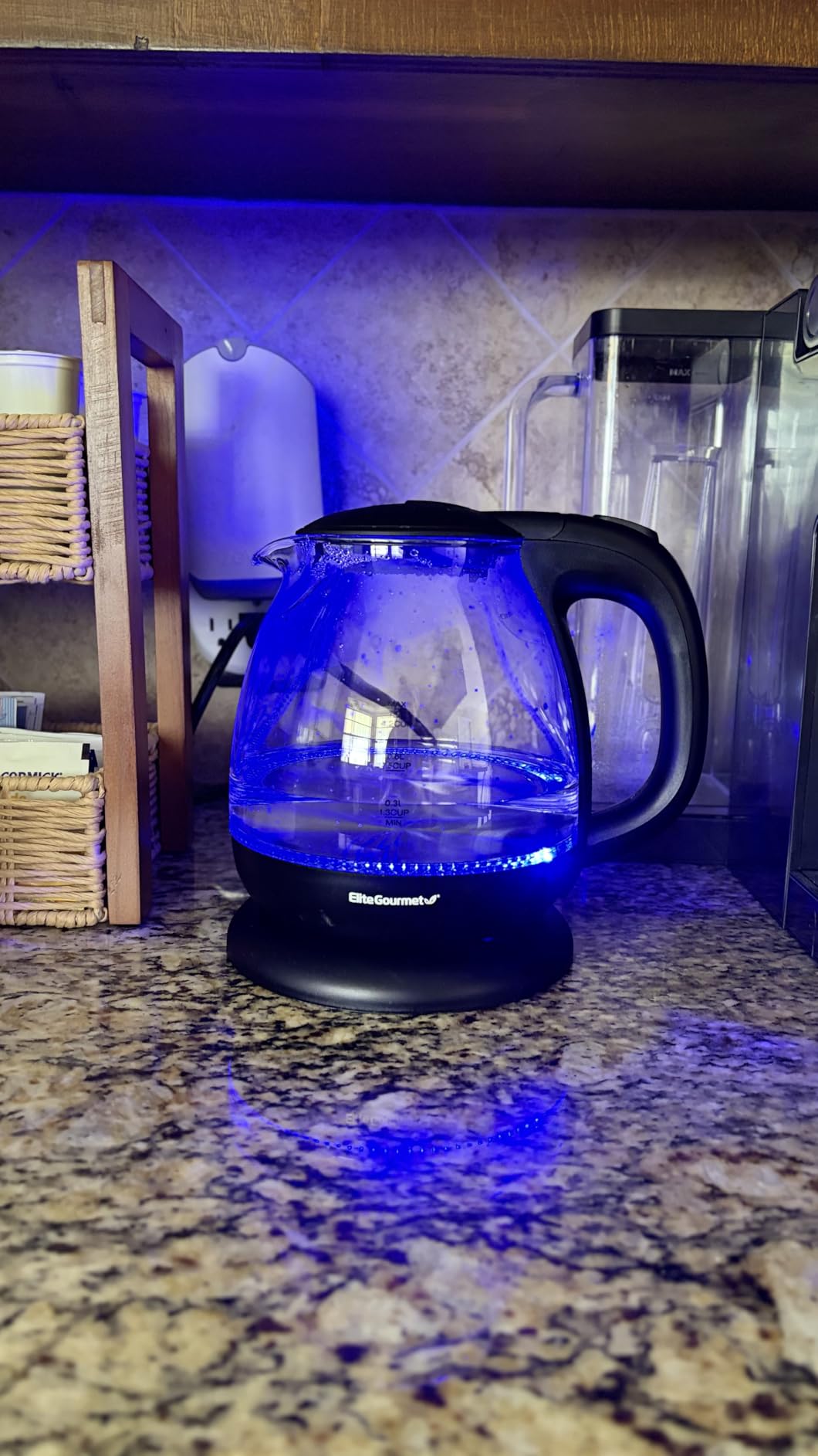 Elite Gourmet EKT3001 1L Digital Kettle, 304 Stainless Steel, Matte Black customer photo 2