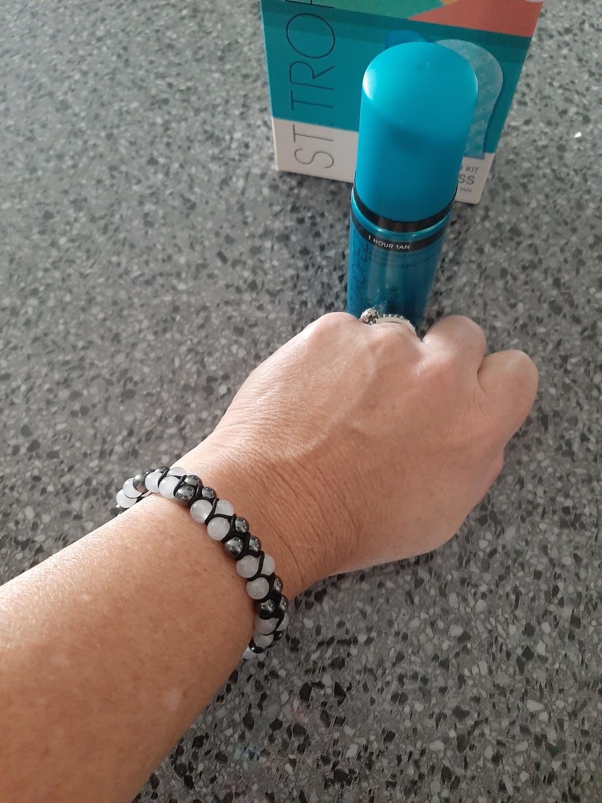 St.Tropez Self Tan Express Mini Kit: Travel-Sized Light/Medium/Dark 1-3 Hour Express Mousse and Tanning Applicator Mitt, Even & Natural, Vegan customer photo 2