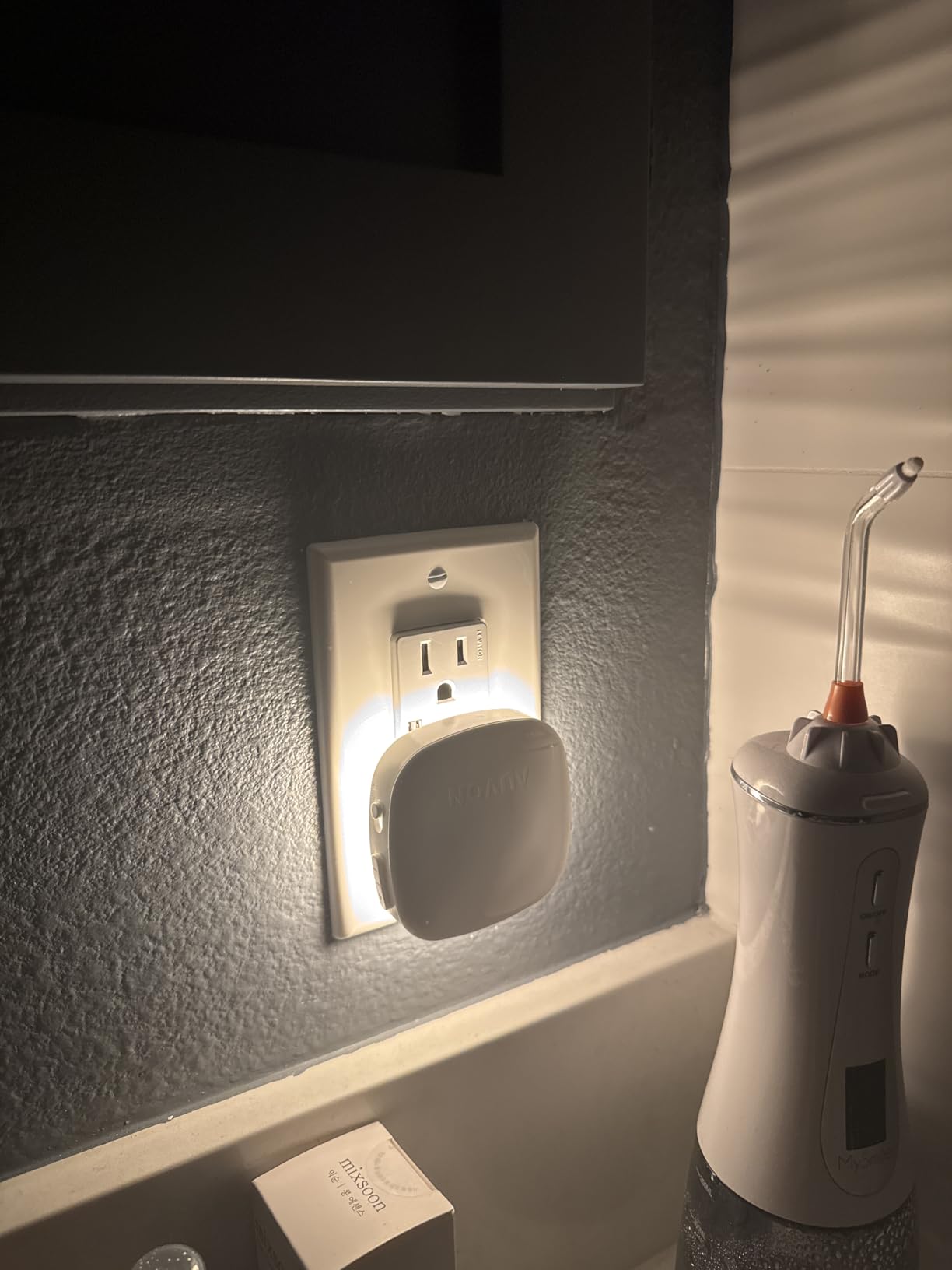 AUVON Plug-in LED Backlit Night Light 4 Packs, Motion & Dusk to Dawn Sensor customer photo 1