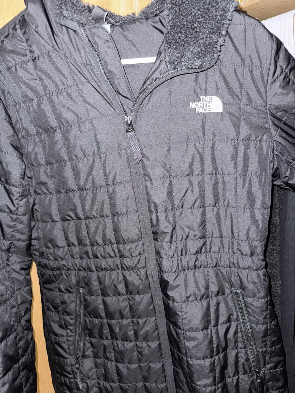 THE NORTH FACE Women's Junction Insulated Parka | Water Repellent Winter Jacket Packed With Insulation & Secure Zip Pockets customer photo 1