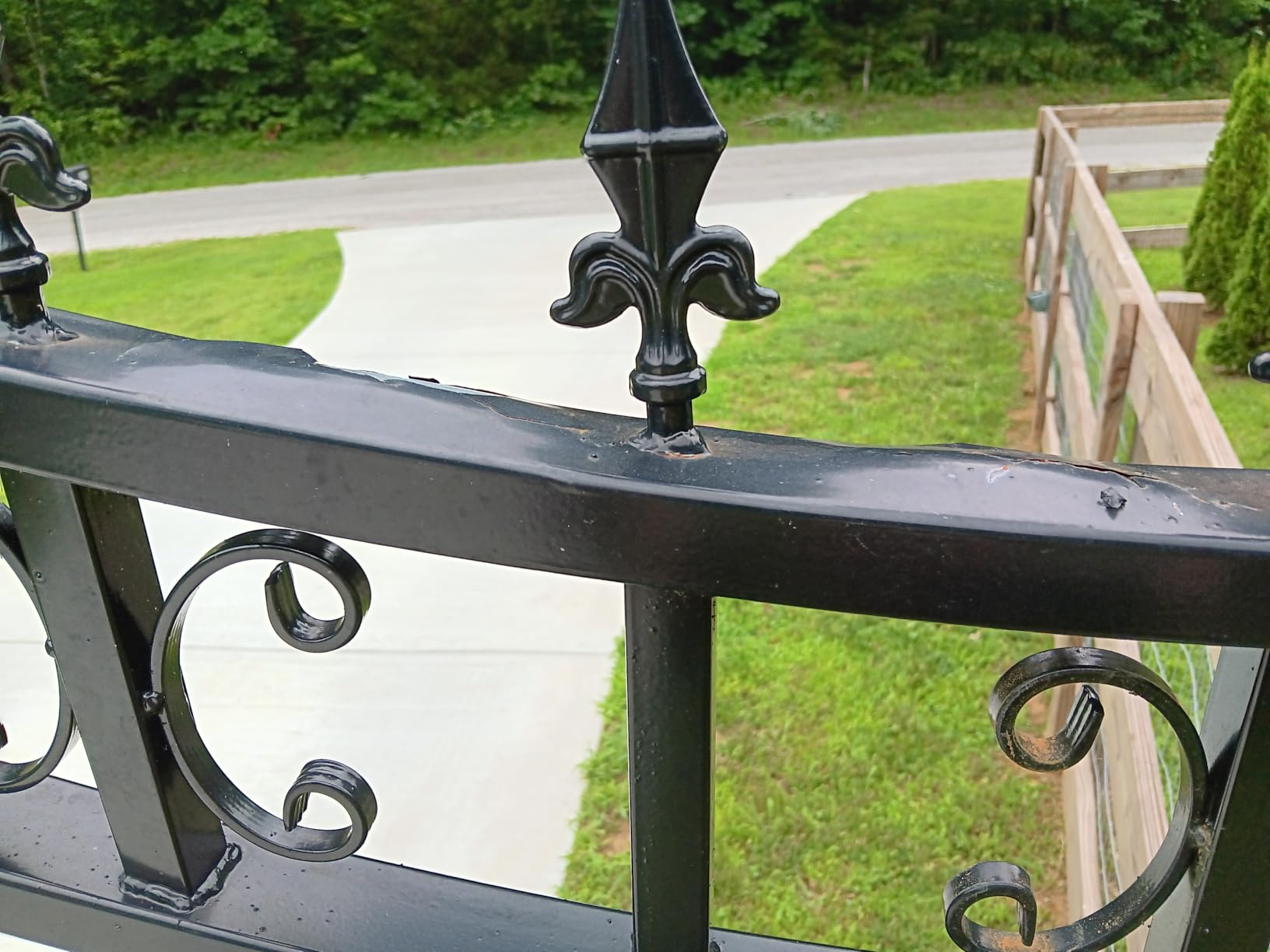 Chery Industrial 14×8 FT Outdoor Dual Swing Driveway Gate with Deer Pattern customer photo 1