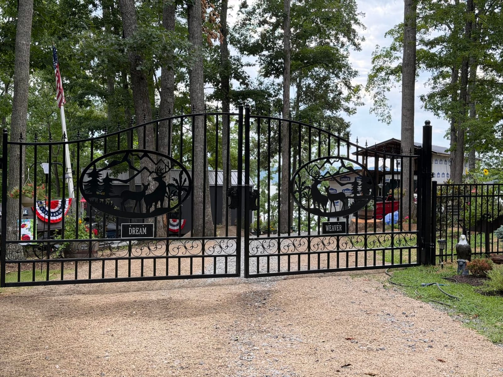 Chery Industrial 14×8 FT Outdoor Dual Swing Driveway Gate with Deer Pattern customer photo 2
