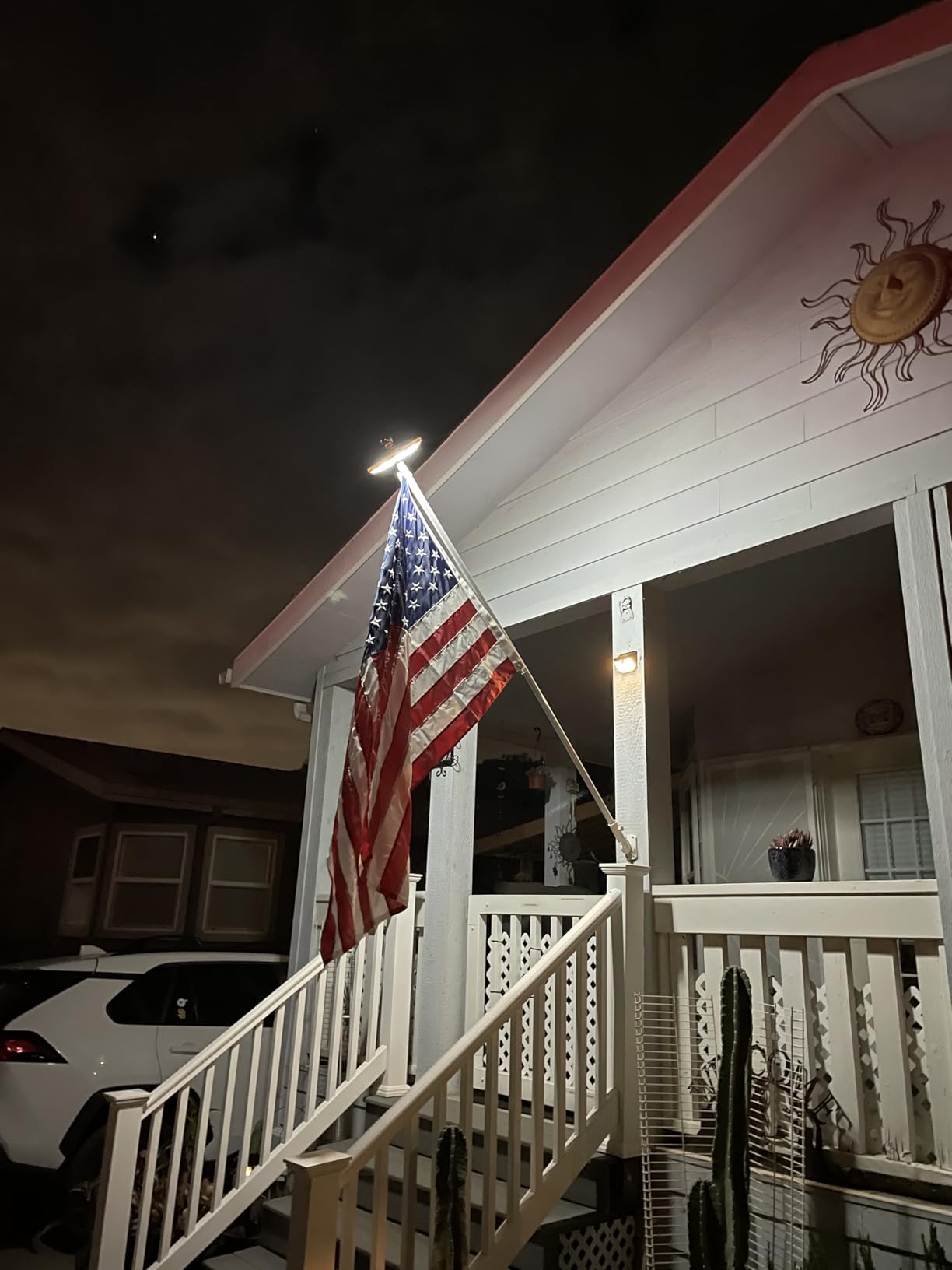 Solar Flag Pole Light, 160 LED Ultra Bright, 3000Lm Brightness, 18H Runtime | 4000mAh Battery, 2 Lighting Modes, Dusk to Dawn, Fit 15-30 Ft Poles, Outdoor IP65 Waterproof, 100% Coverage, White customer photo 2