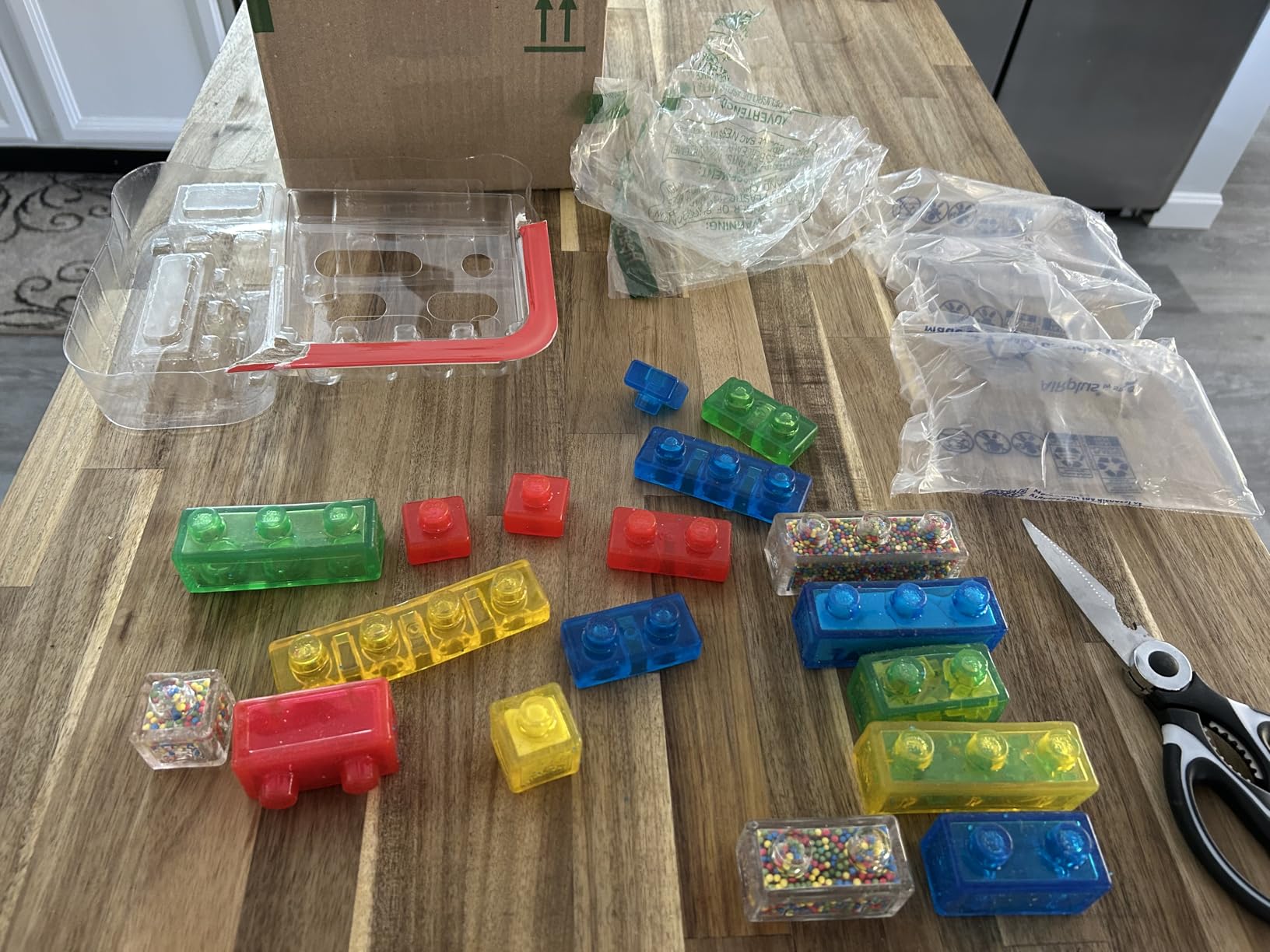 Jelly Blox Creative Kit | Includes 20 Blocks | Toddler & Preschool | Building Blocks Kids Can Squeeze, Stretch, Squish | MESH ACCREDITED | Safety Tested & Ouch-Free | Sensory Play Toy Ages 2+ customer photo 1