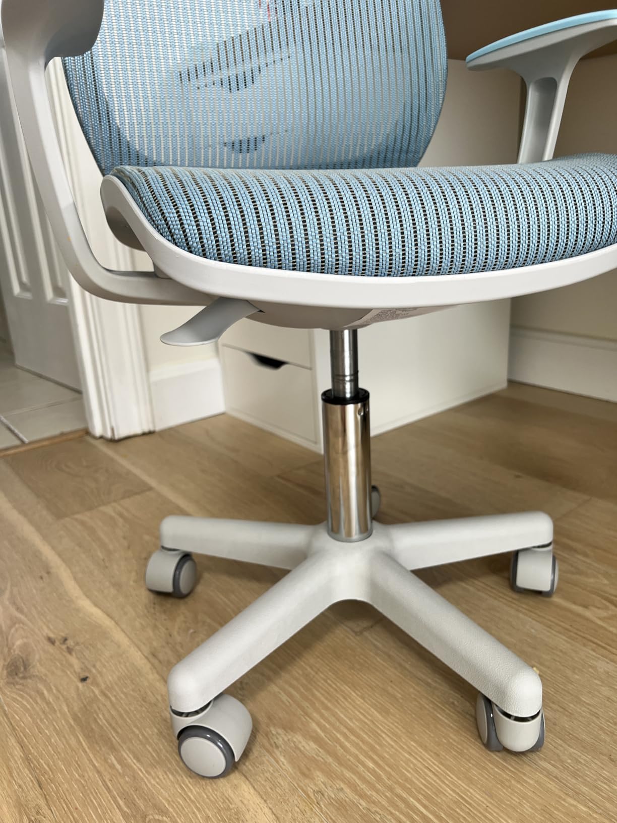Costzon Kids Desk Chair, Height Adjustable Children Study Computer Chair with Armrests, Sit-Brake Casters, Swivel Mesh Task Chair for Boys Girls Teens Students, Kids Chair for Home, Office, School customer photo 1