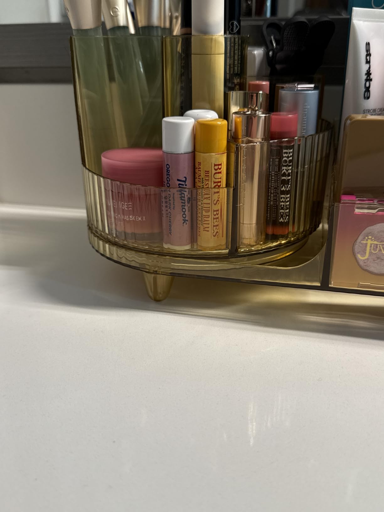 Booklov Rotating Makeup Organizer for Vanity Countertop, Amber customer photo 1