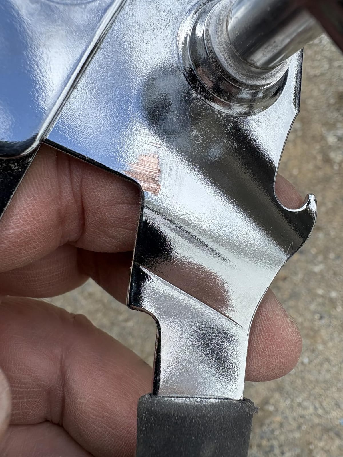 Heavy-Duty Commercial Manual Crank Can Openers,Rubber-Coated Long Handles customer photo 1