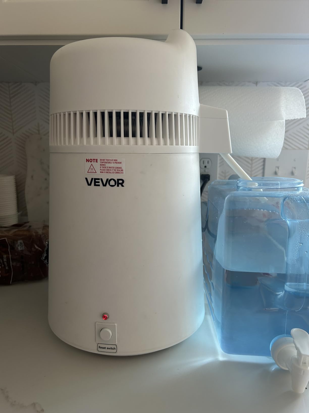 VEVOR 1.1 Gallon Water Distiller, 750W, BPA Free Container Countertop customer photo 2